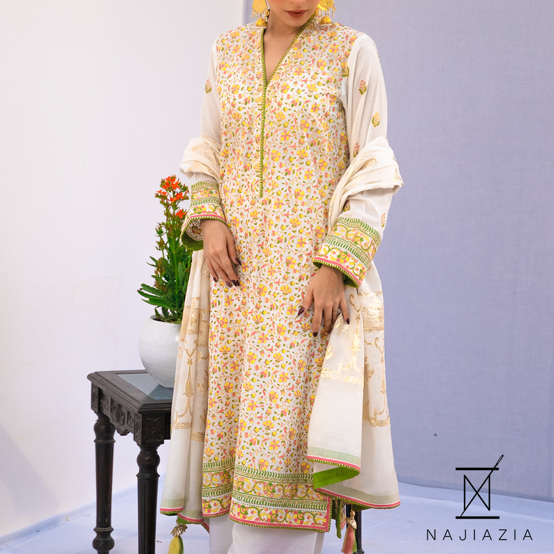 Najia Zia Unstitched 3 Piece Lawn Collection'2025-Pearl