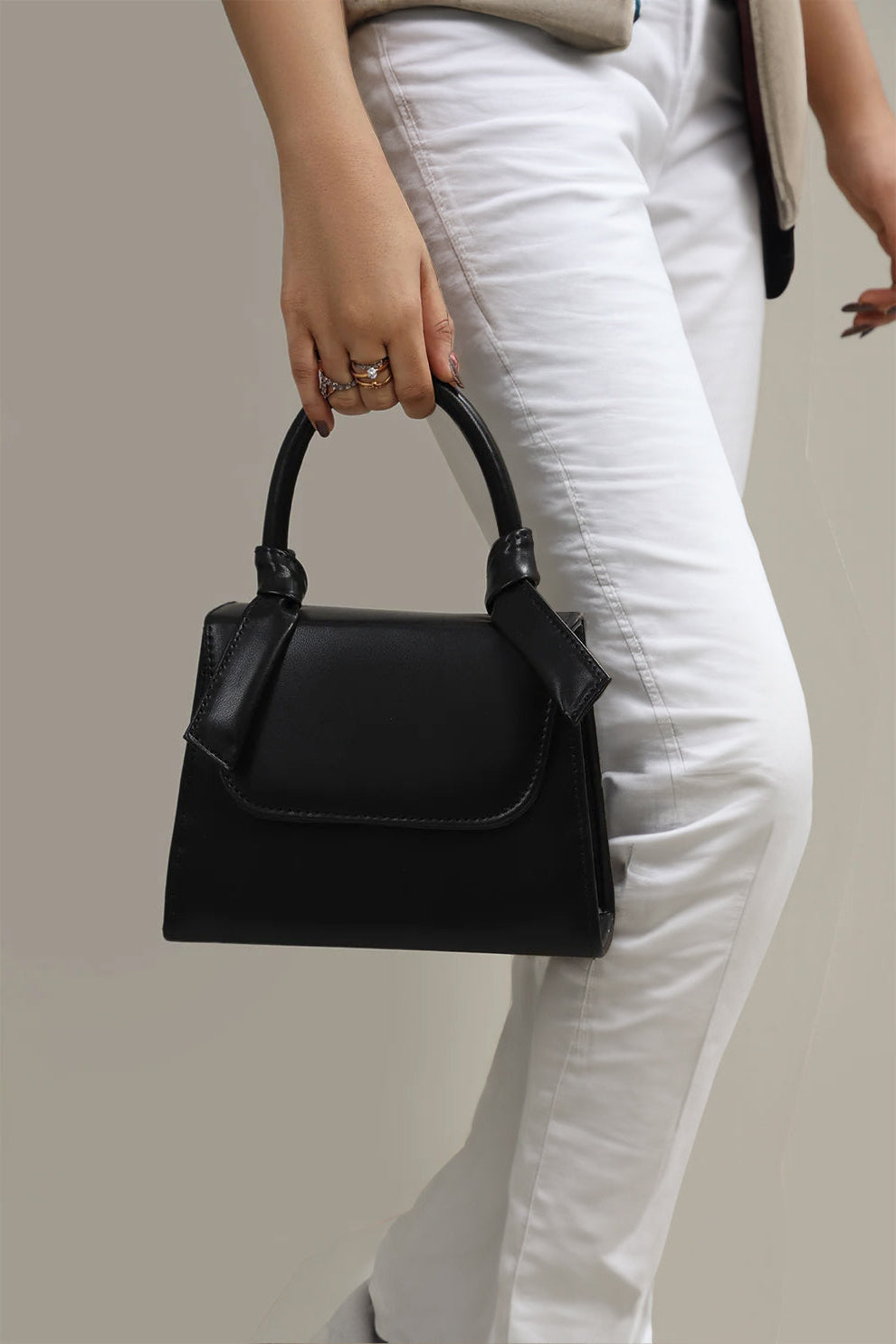Fineur - Handbag Fineur Mini Prism  - Black