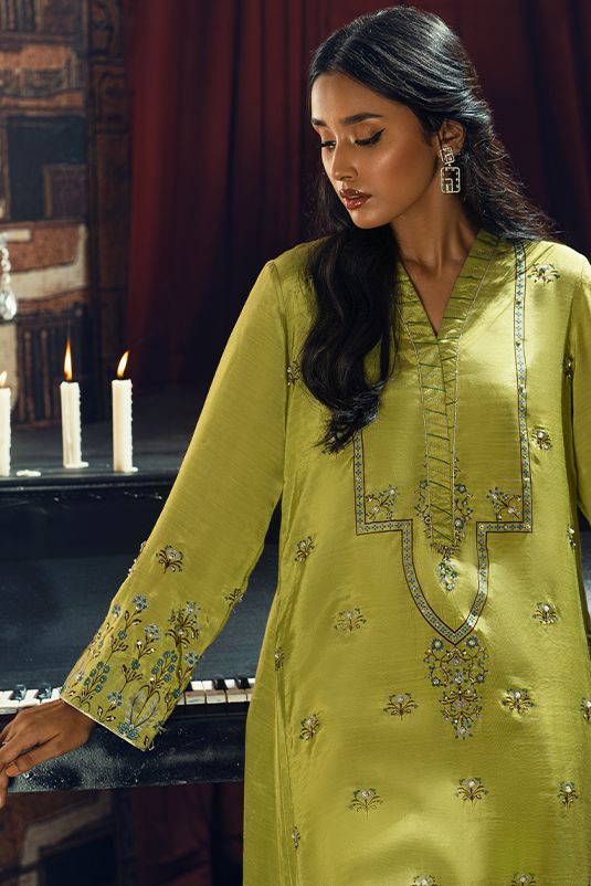 Nefertiti By Zaaviay Stitched Aaru (Two Piece)