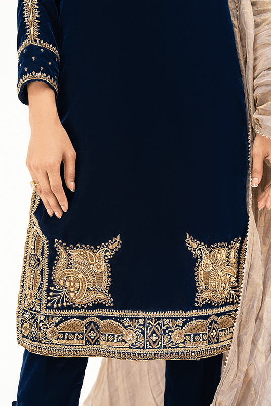 Bagh E Makhmal By Zaaviay Stitched Abeeha (Three Piece)