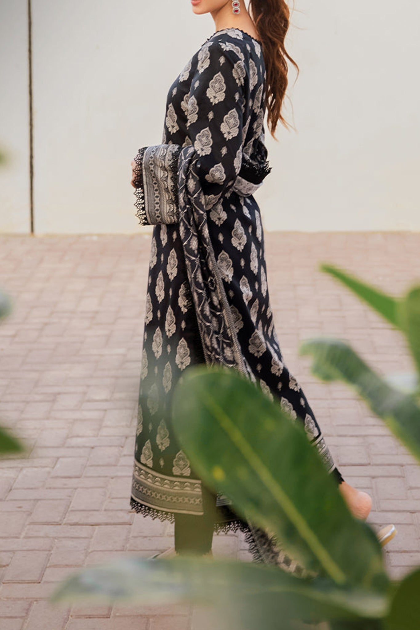 Monochrome By Asim Jofa Unstitched 3 Piece Digital Lawn Collection'2024-AJCM-06