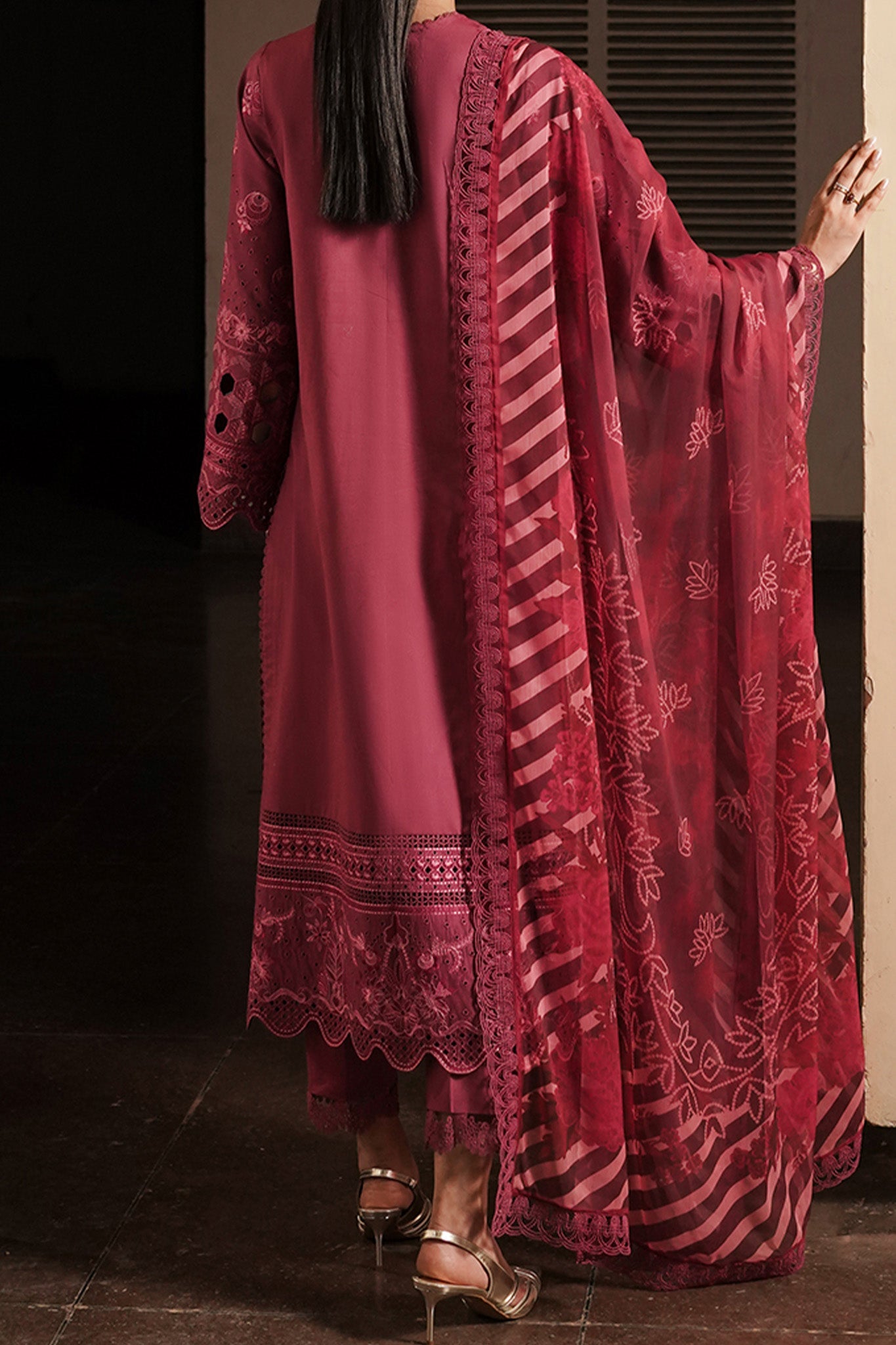 Afrozeh Unstitched 3 Piece Festive Emb Chikankari Lawn Collection'2024-ALV-09-Cordovan