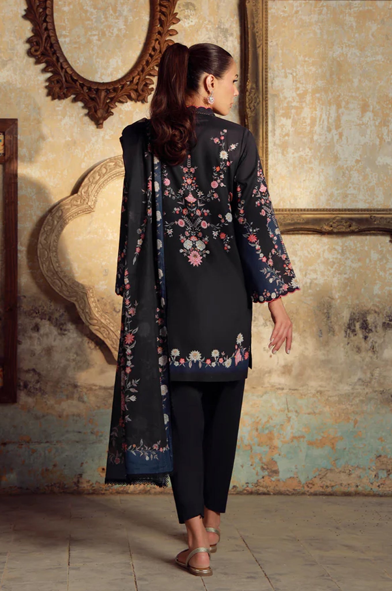 Elara By Sahar Unstitched 3 Piece Printed Cambric Fall Collection'2025-AW1-25-01-UNS