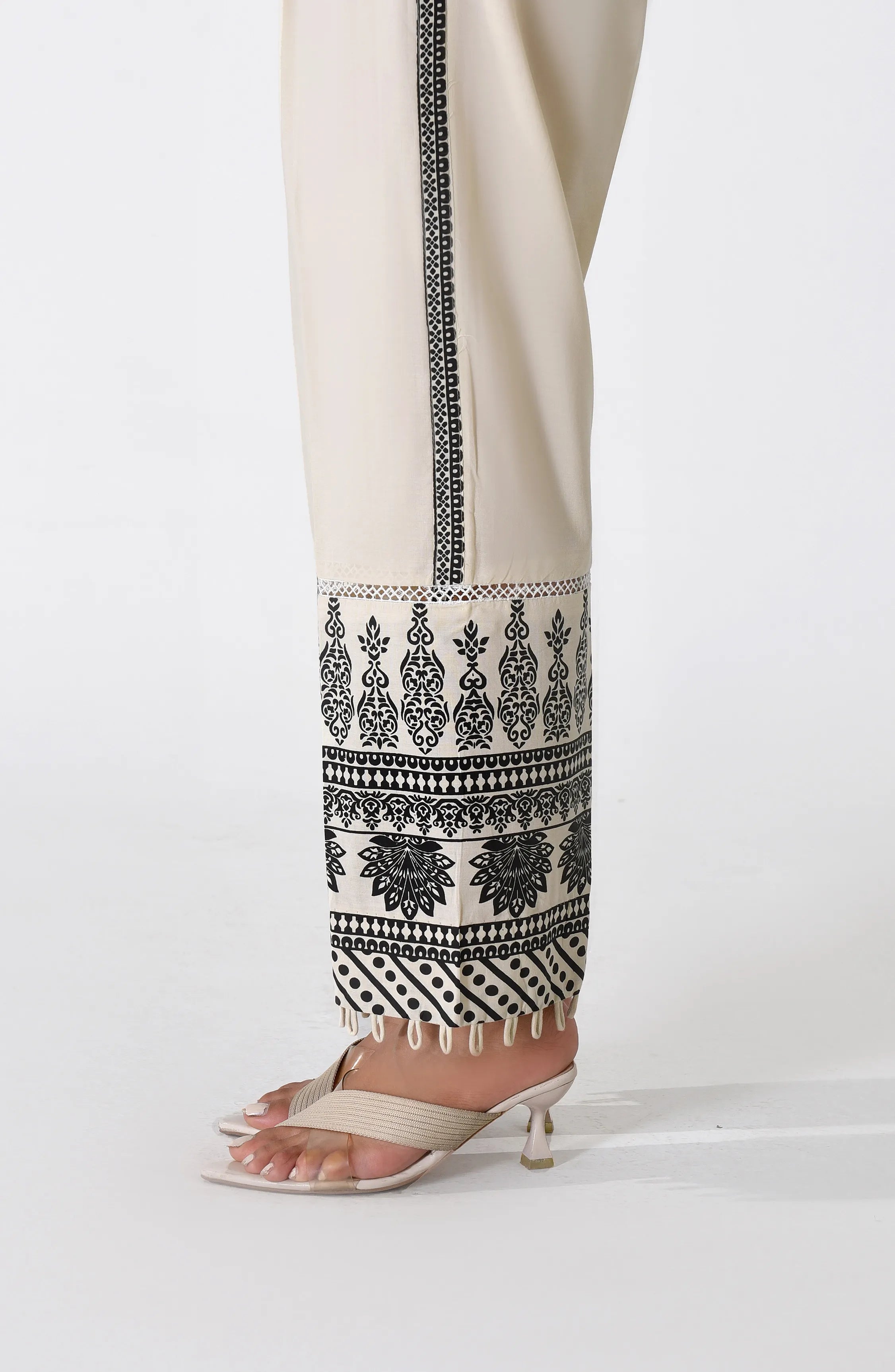 bell bottom trouser
trouser design for girl
stylish trouser design
plazo trouser
new trouser design
bell bottom trouser design
pakistani simple trouser design
unstiched
unstiched suit
bottoms
trosers
Embroidered Trouser for Women
sharara dress?