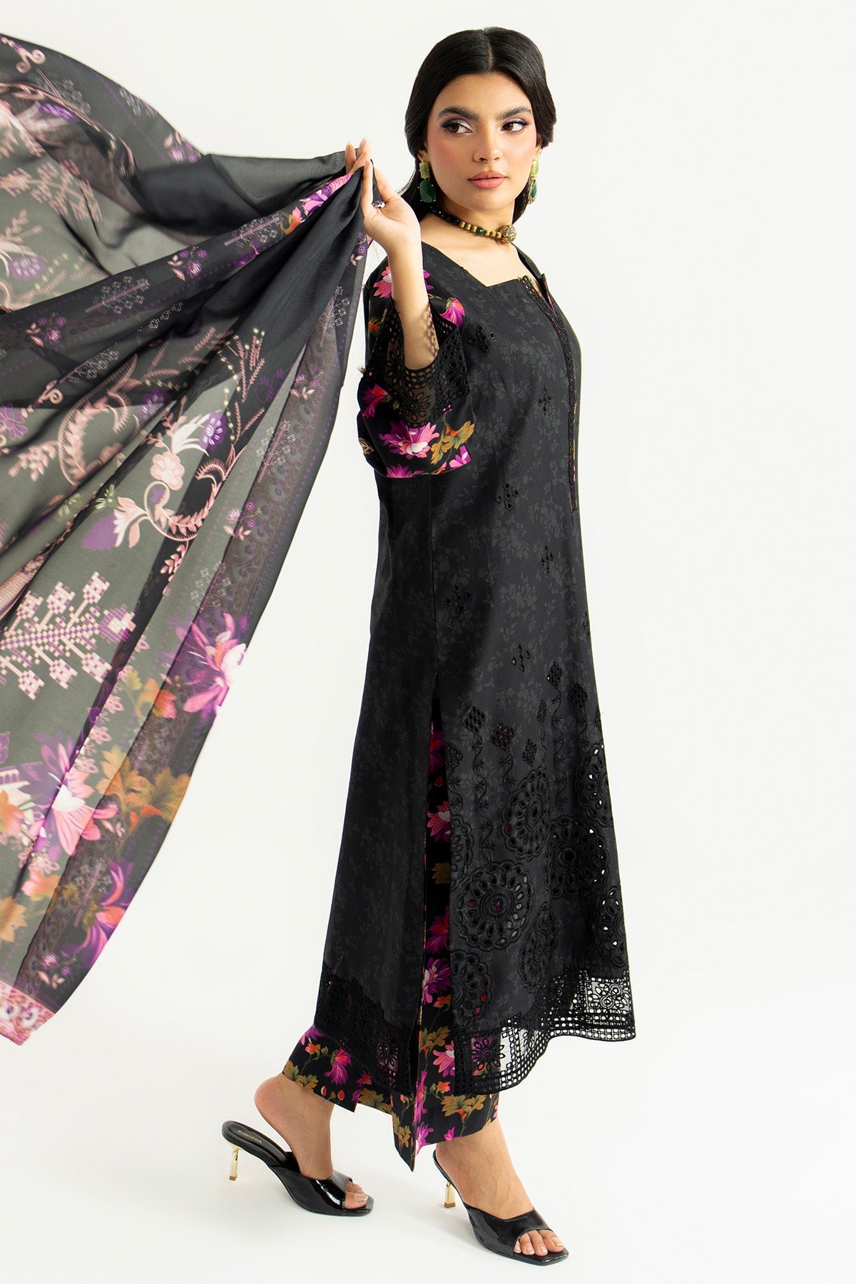 Sifa By Imrozia Serene Stitched 3 Piece Summer Collection'2025-SP-90 Lyra