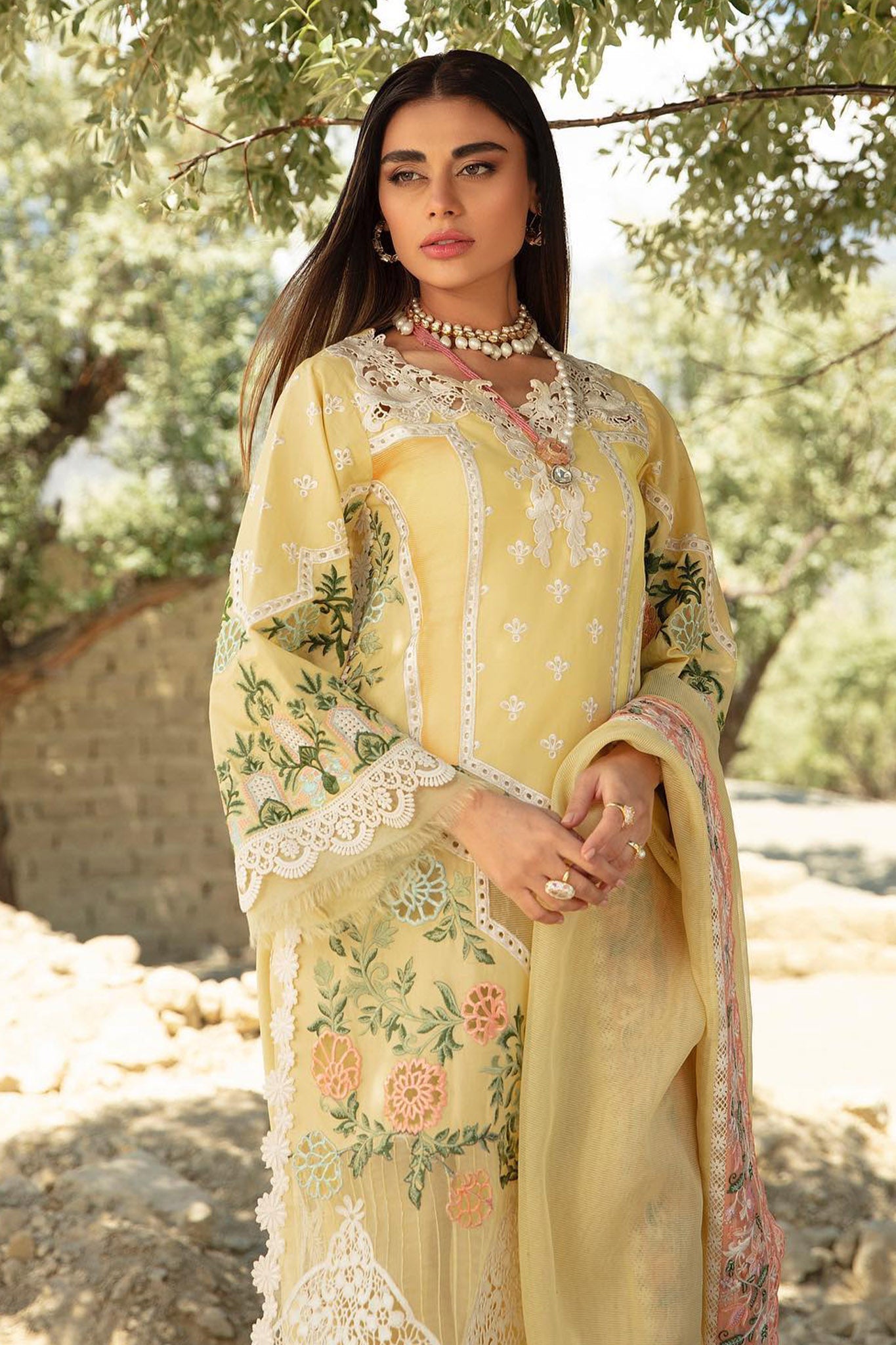Maryam Hussain Unstitced 3 Piece Luxury Lawn Vol-02 Collection'2023-D-08