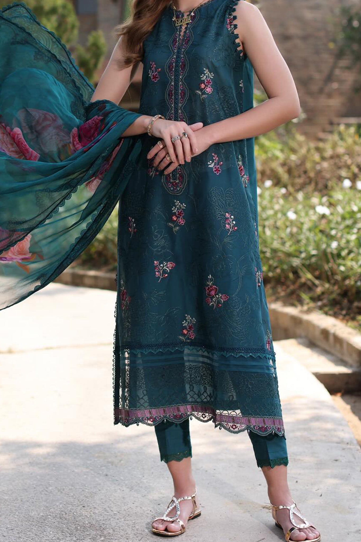 Eid Luxe Printkari By Noor Saadia Asad Unstitched 3 Piece Emb Lawn Collection'2024-D-09