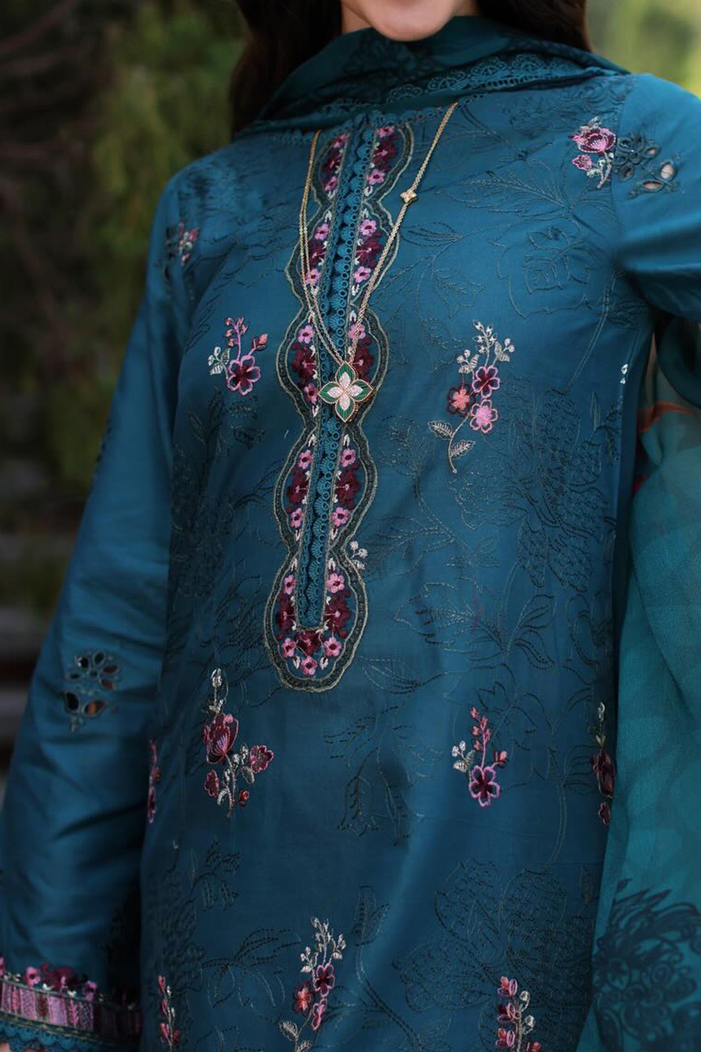 Eid Luxe Printkari By Noor Saadia Asad Unstitched 3 Piece Emb Lawn Collection'2024-D-09