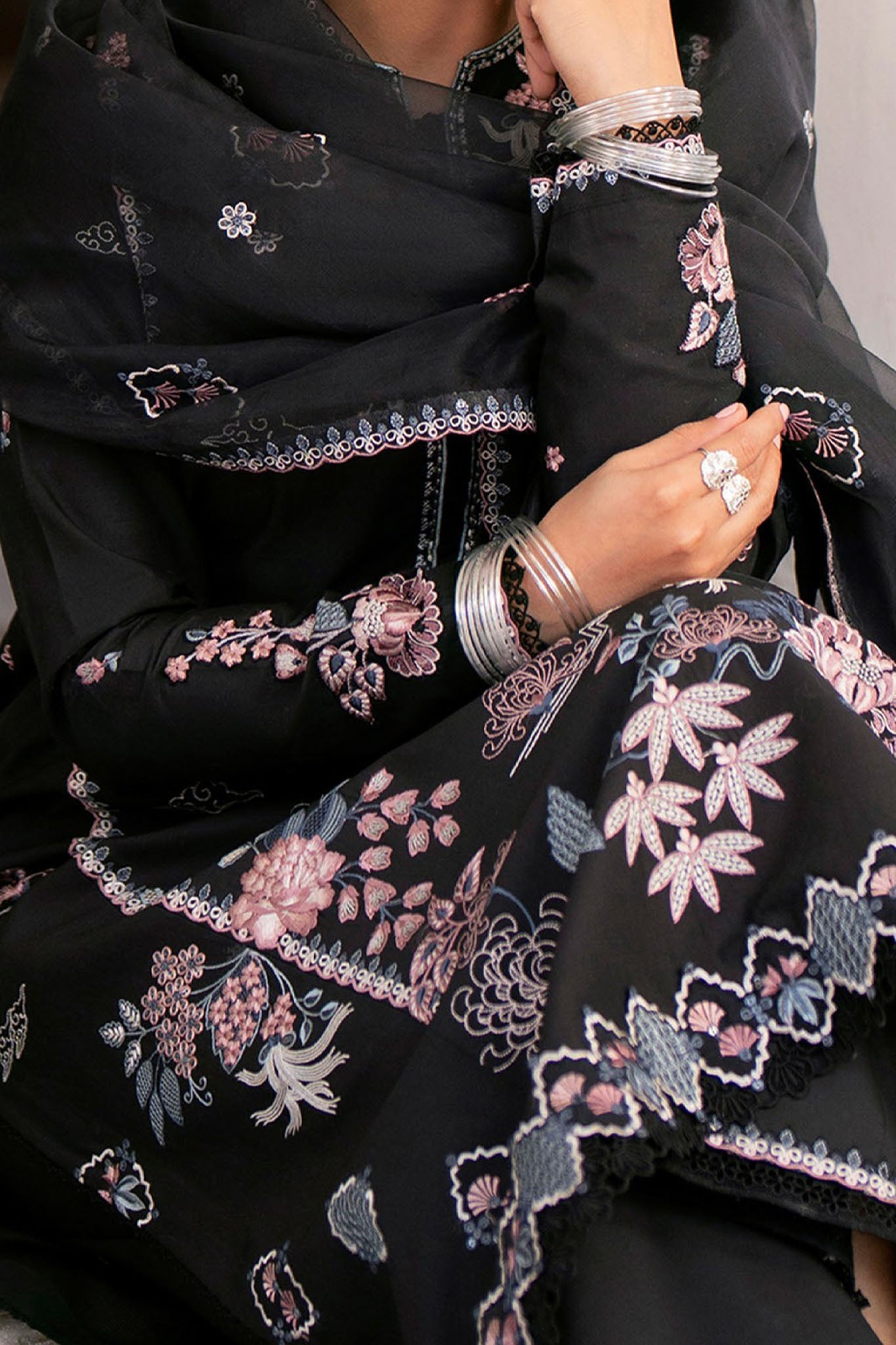 Jahaan By Seran Unstitched 3 Piece Eid Edit Lawn Collection'2024-D-10-Naveera