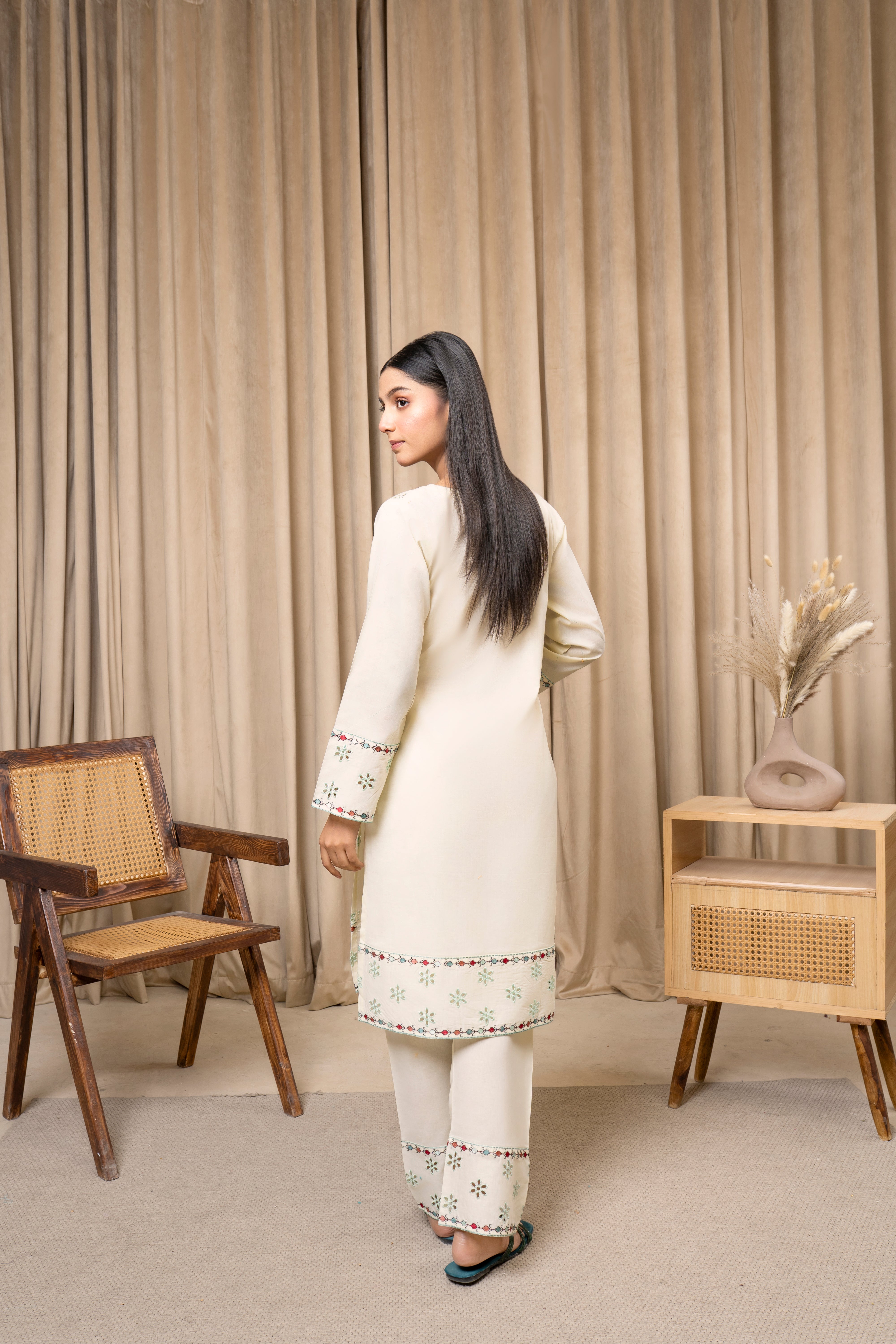 Zoya Zafar Stitched 2 Piece Cotton Collection'2025-Aabroo