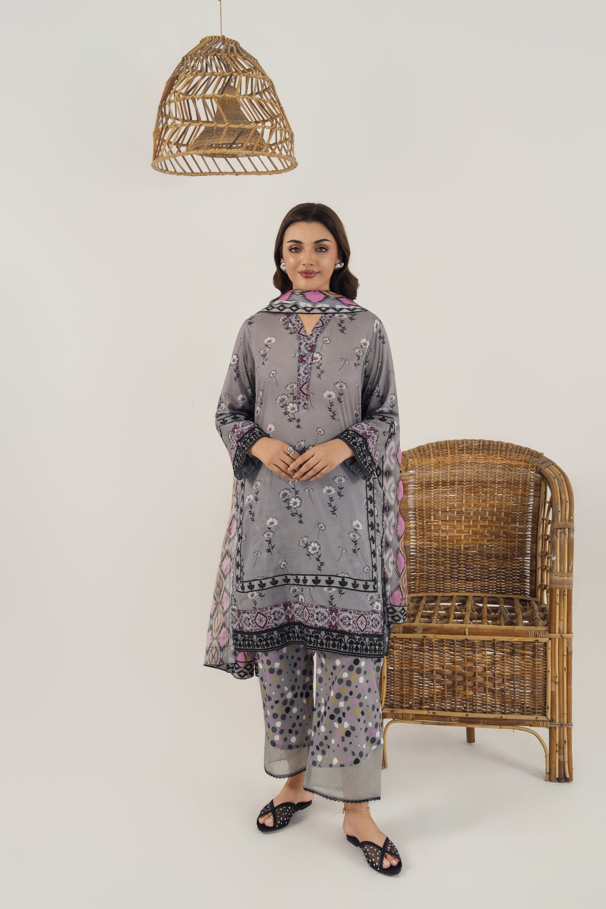 Zoya Zafar Stitched 3 Piece Lawn Collection'2025-Elegant Look