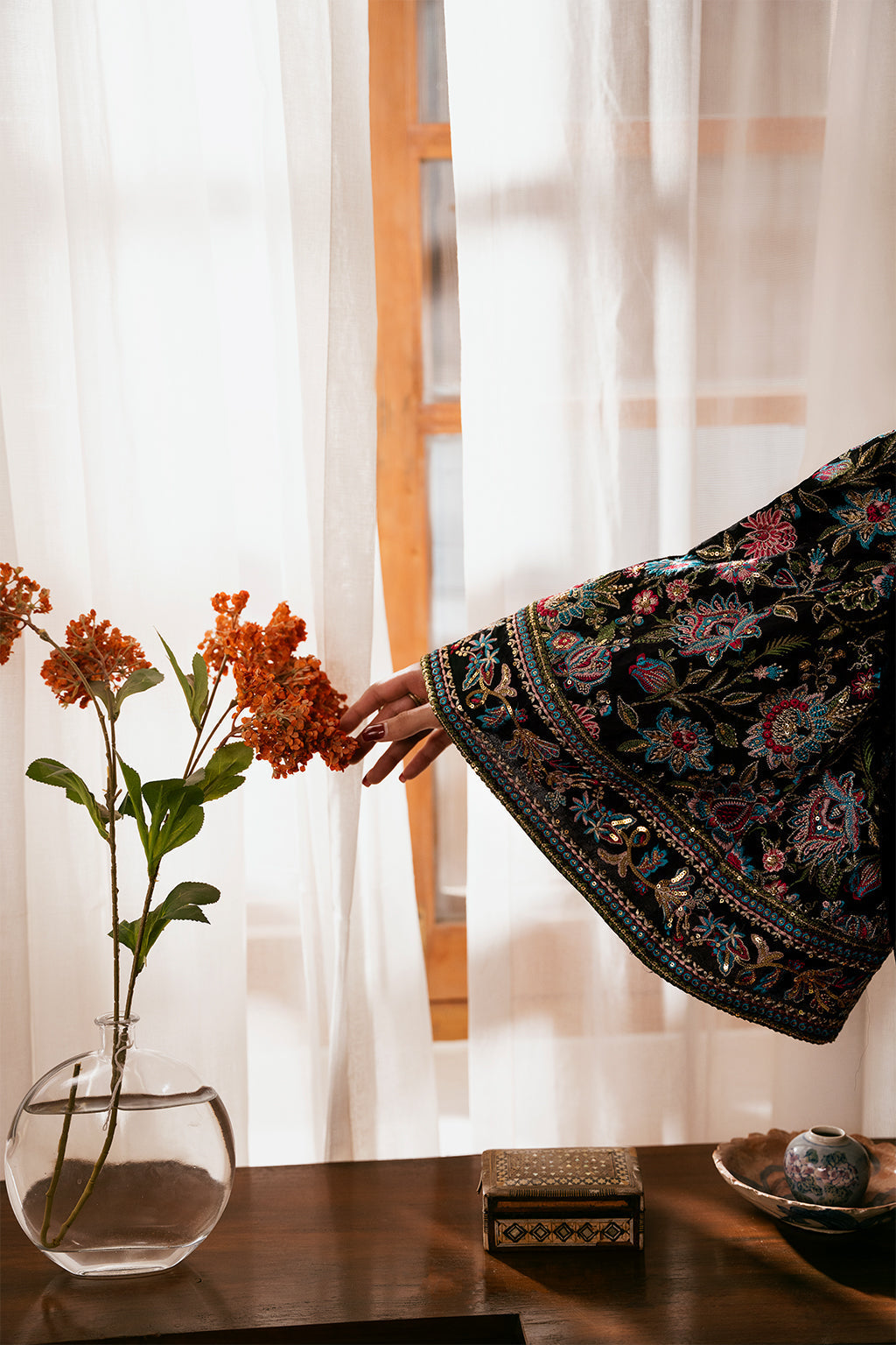 Meeru By Sheenora Stitched 3 Piece Festive Pret Collection'2025-MIDNIGHT ELEGANCE