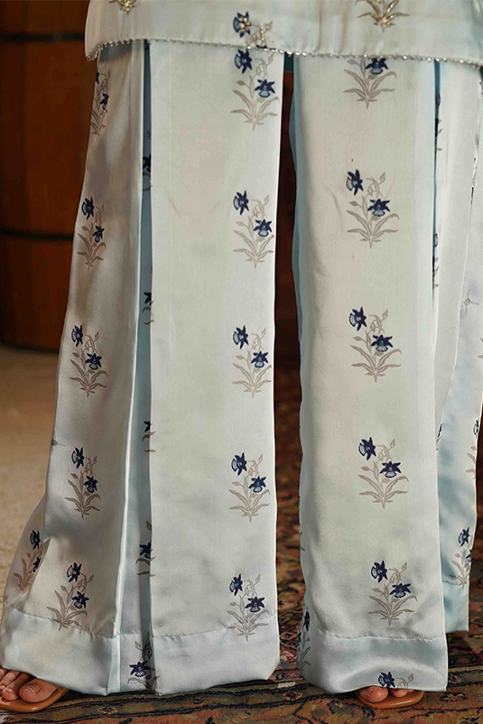 Nefertiti By Zaaviay Stitched Hieroglyph (Three Piece)