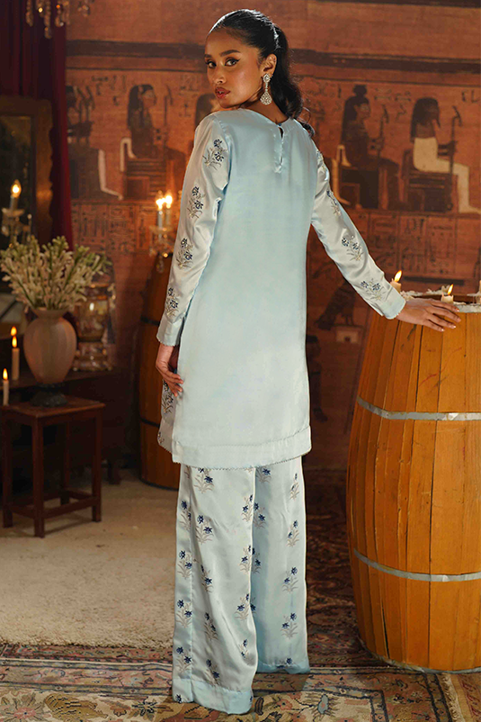 Nefertiti By Zaaviay Stitched Hieroglyph (Three Piece)