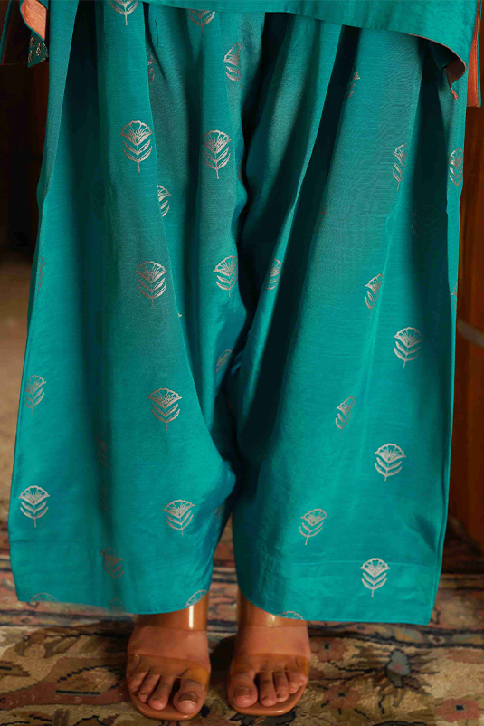 Nefertiti By Zaaviay Stitched Resut (Three Piece)