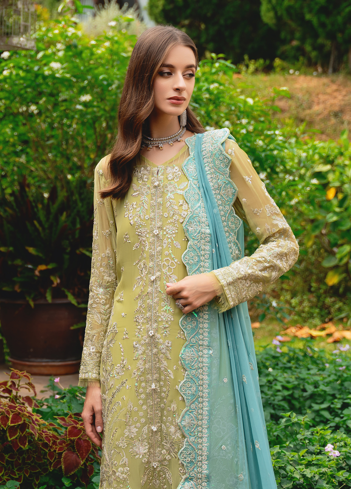 Gulaal Stitched 3 Piece Luxury Emb Pret Collection'2025-Amary (GL-EP-2024-17)