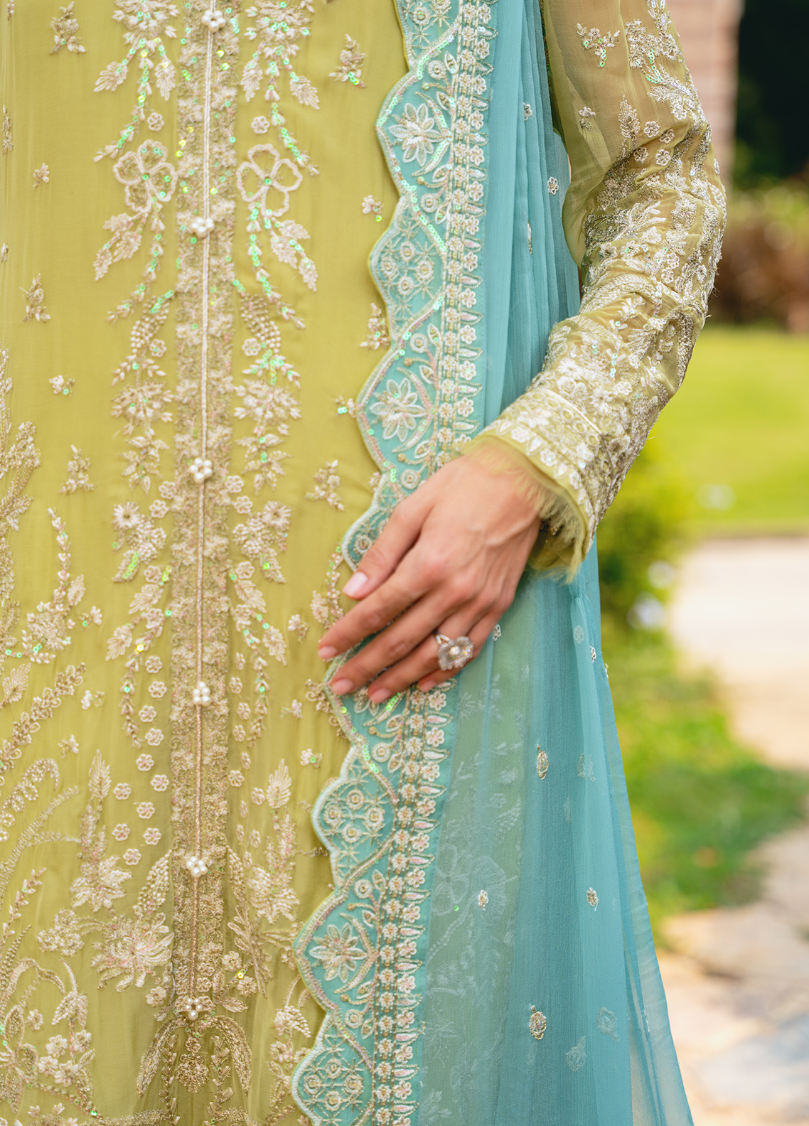 Gulaal Stitched 3 Piece Luxury Emb Pret Collection'2025-Amary (GL-EP-2024-17)