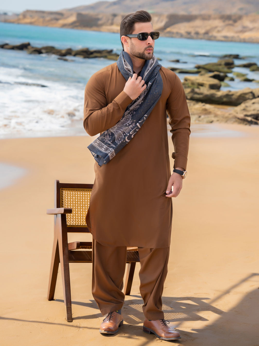 Tng By Md Men Stole Collection-Gehrai Stole (Black - Men)