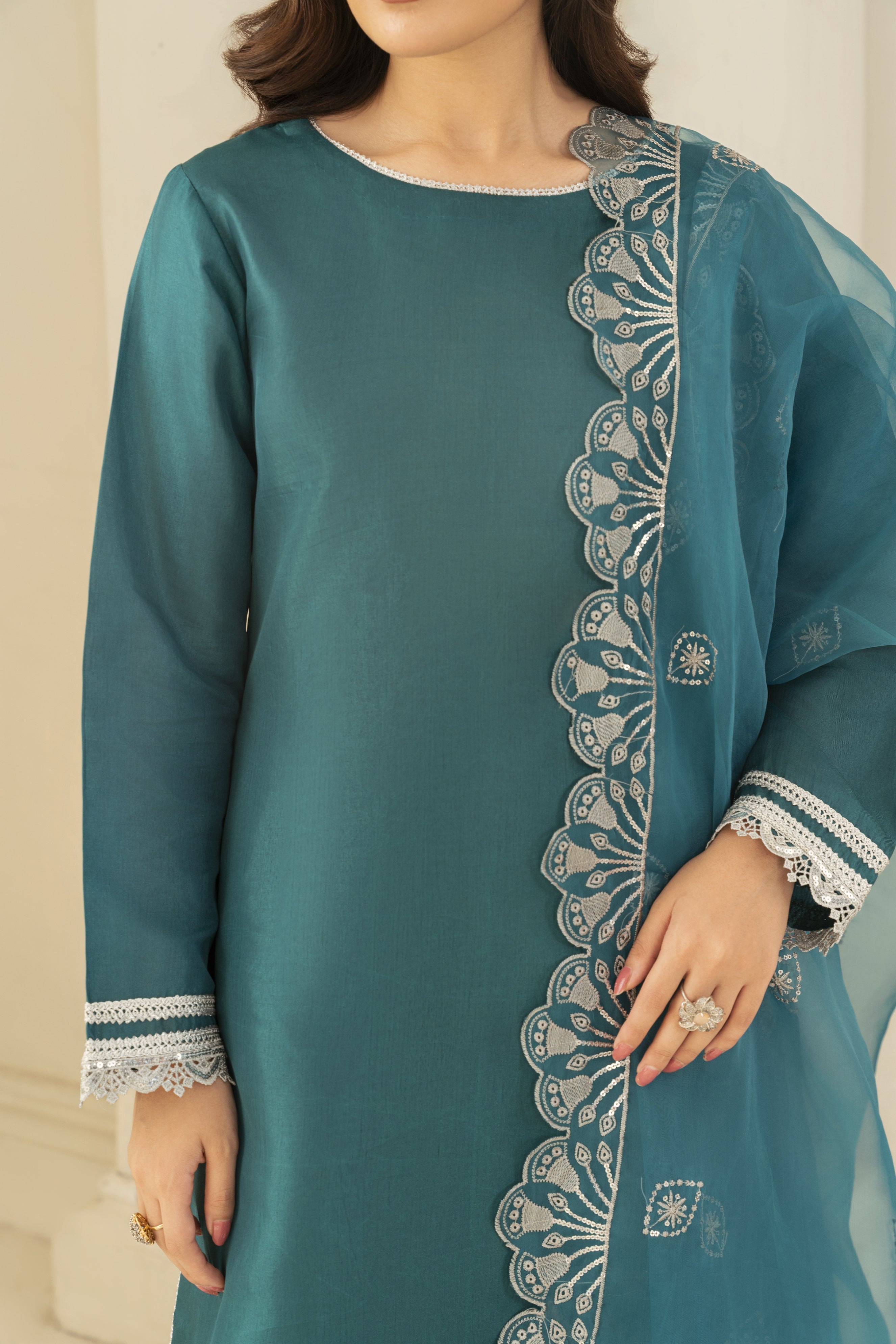 Zoya Zafar Stitched 3 Piece Silk Collection'2025-Farshi Shalwar 08
