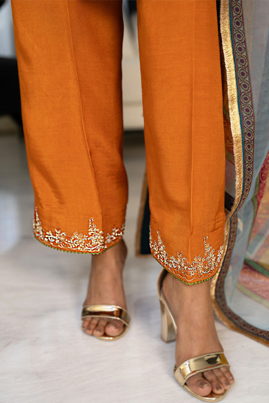 Zaaviay Stitched Eid Edit Collection Sarina (Three Piece)