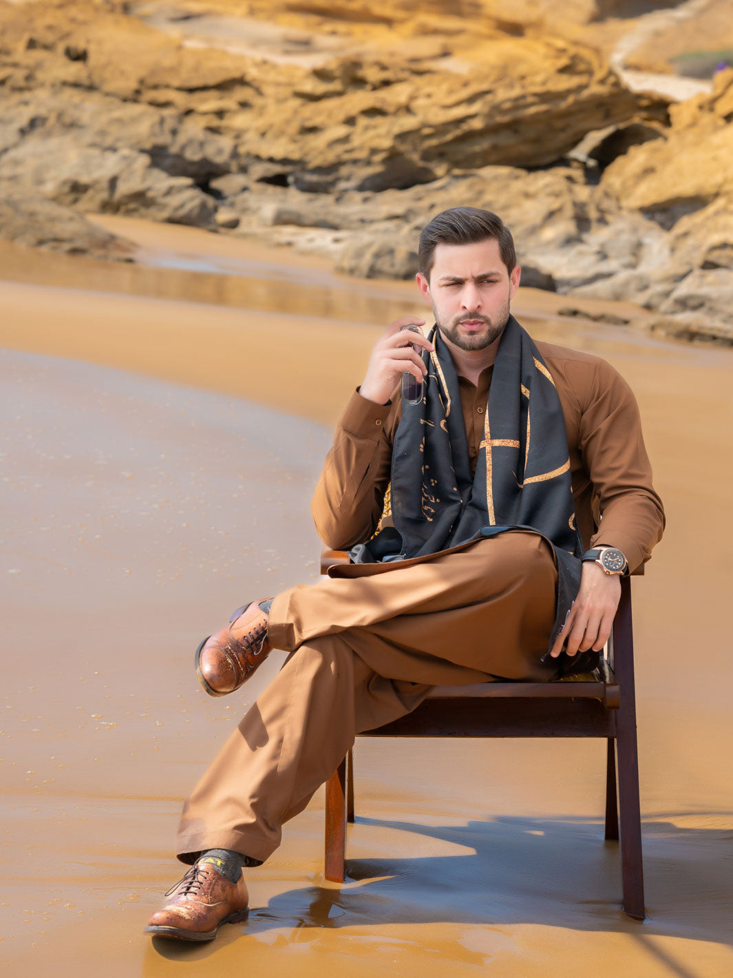 Tng By Md Men Stole Collection-Alfaz E Iqbal Stole (Black-Men)