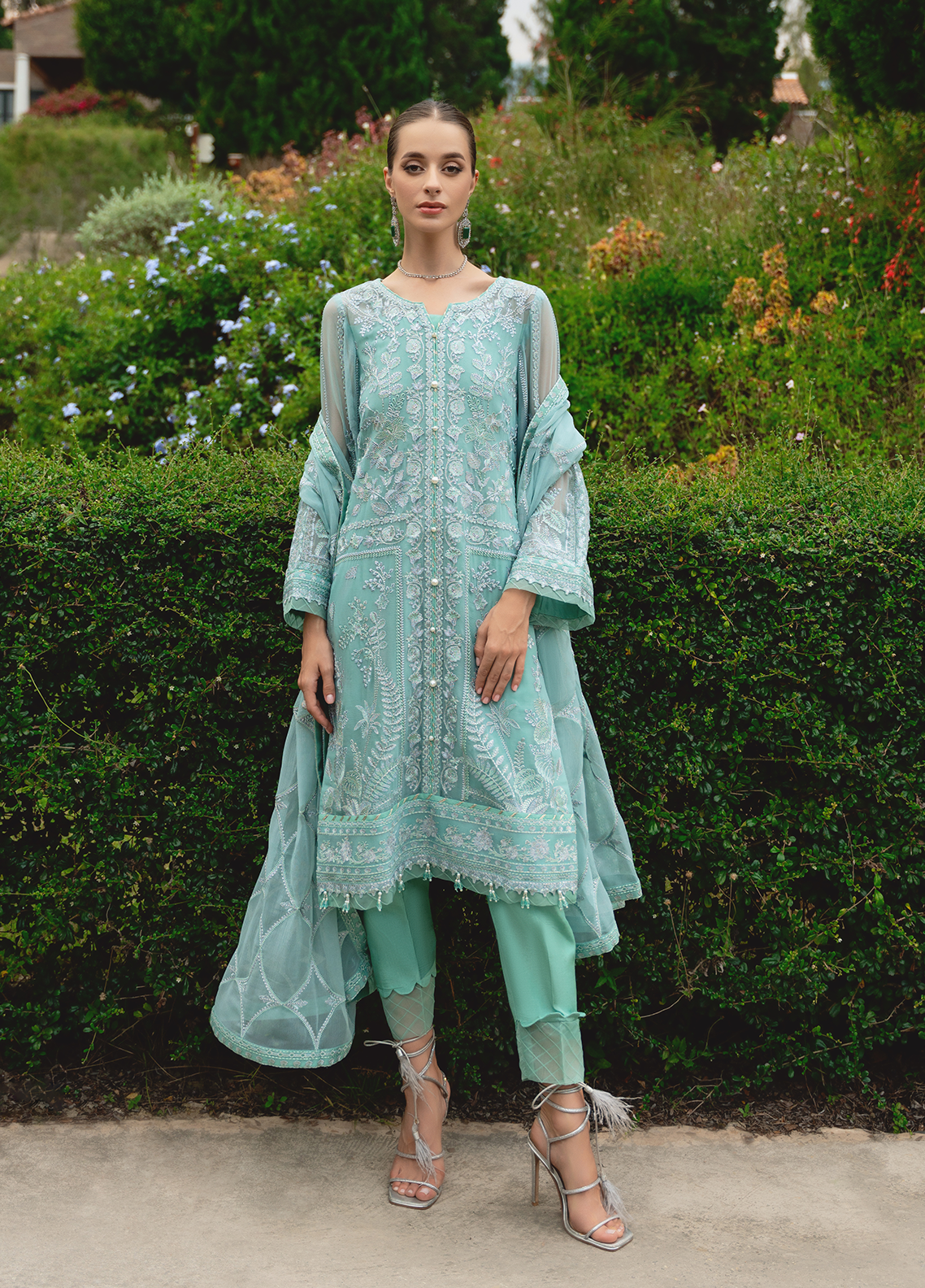 Gulaal Stitched 3 Piece Luxury Emb Pret Collection'2025-Nissa (GL-EP-2024-23)