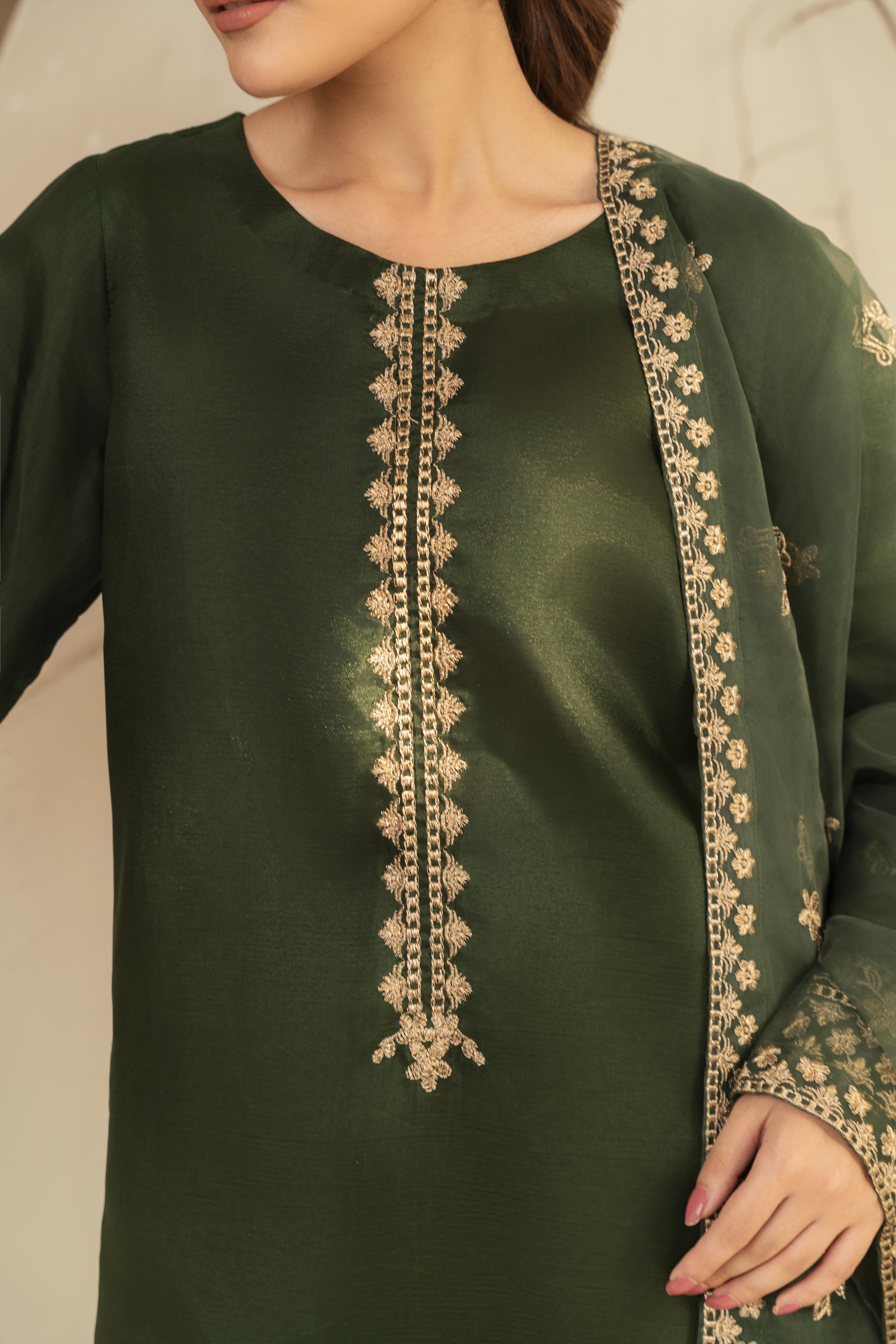 Zoya Zafar Stitched 3 Piece Silk Collection'2025-Farshi Shalwar 09