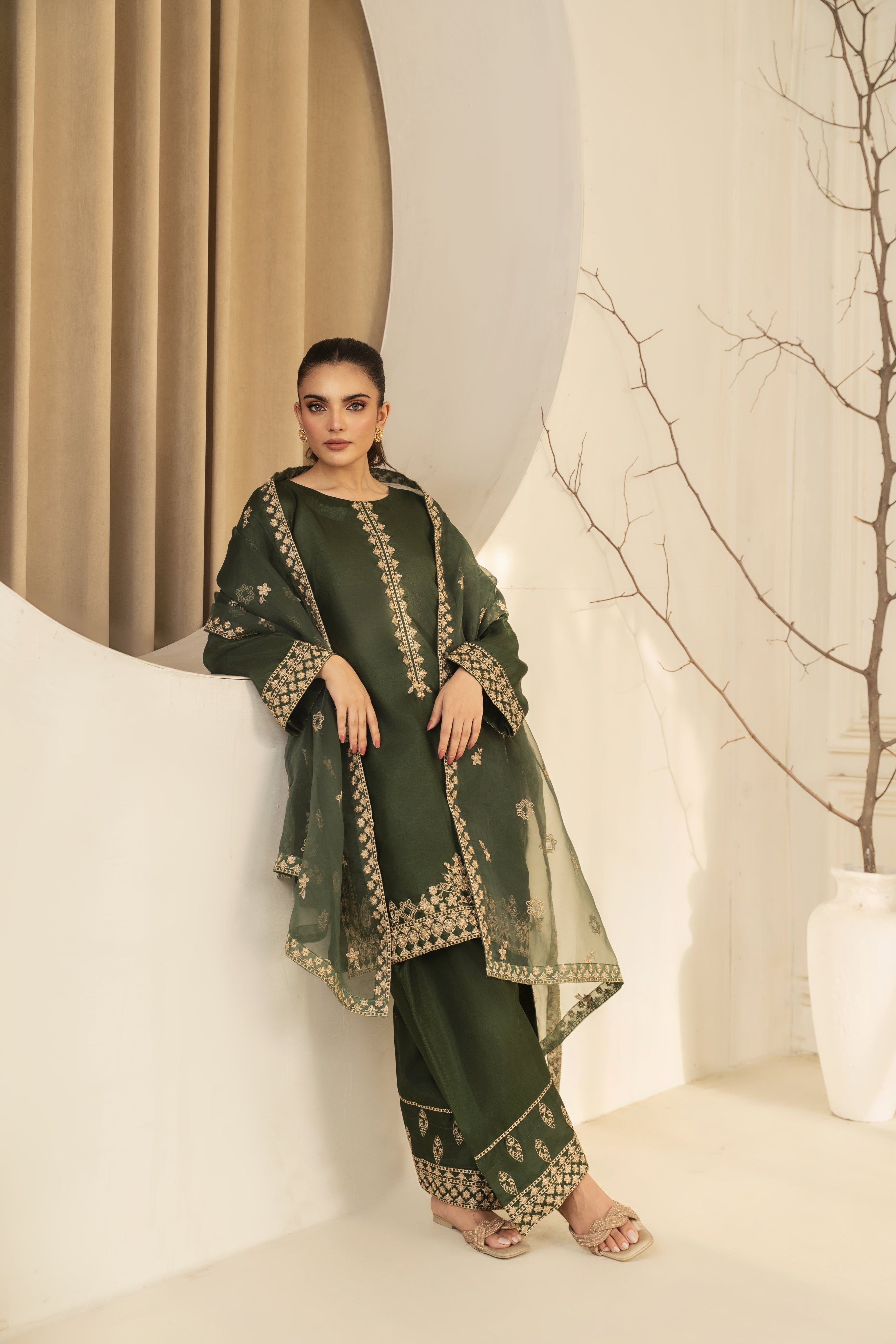 Zoya Zafar Stitched 3 Piece Silk Collection'2025-Farshi Shalwar 09