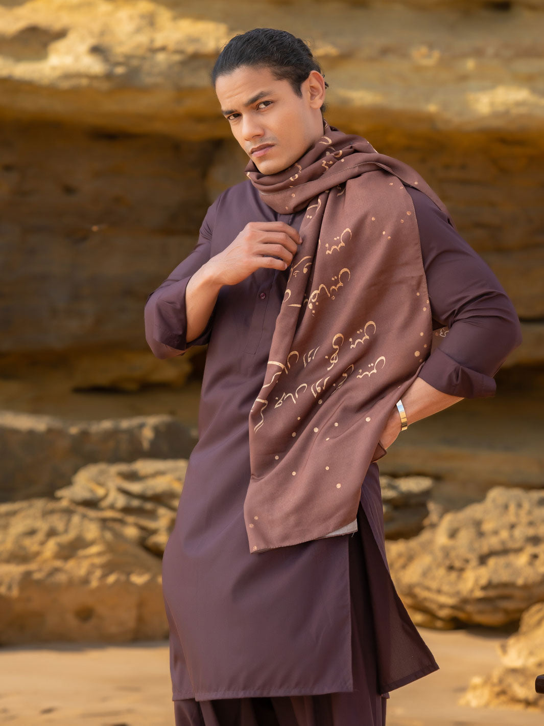 Tng By Md Men Stole Collection-Iqbal Ka Chand Stole (Brown-Men)