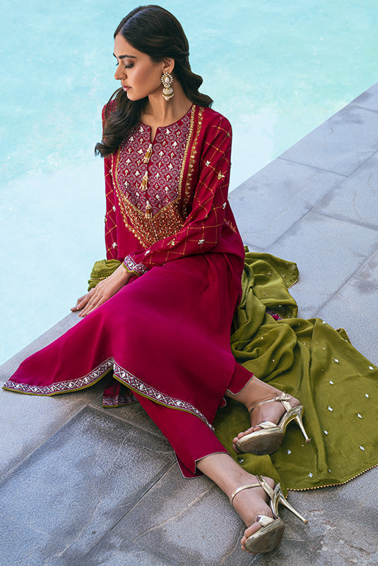 Zaaviay Stitched Eid Edit Collection Leya (Three Piece)