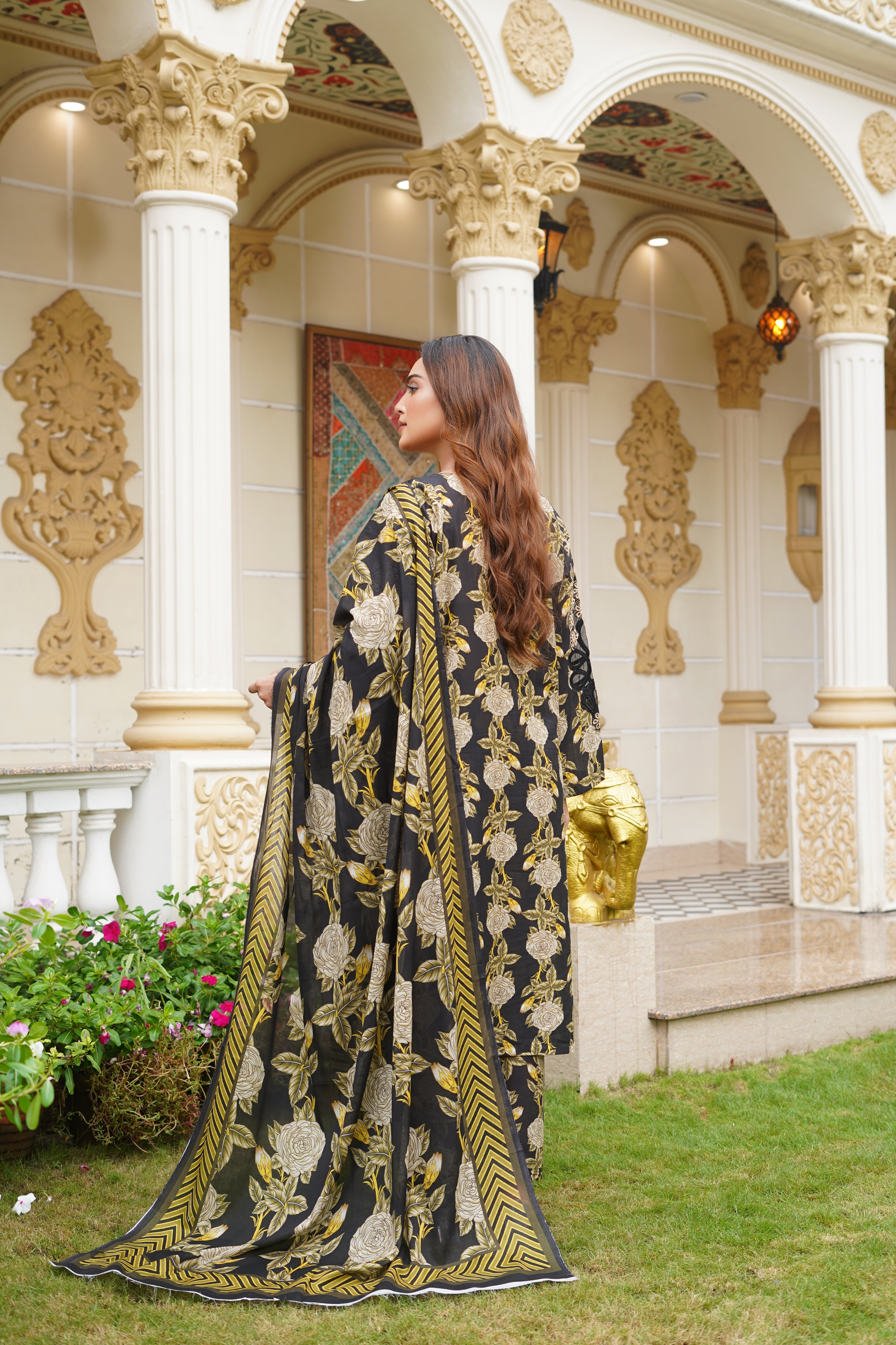 Rang E Gulposh Stitched 3 Piece Lawn Collection'2025-RNG-1210
