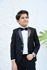 Hassanjee x Shomi