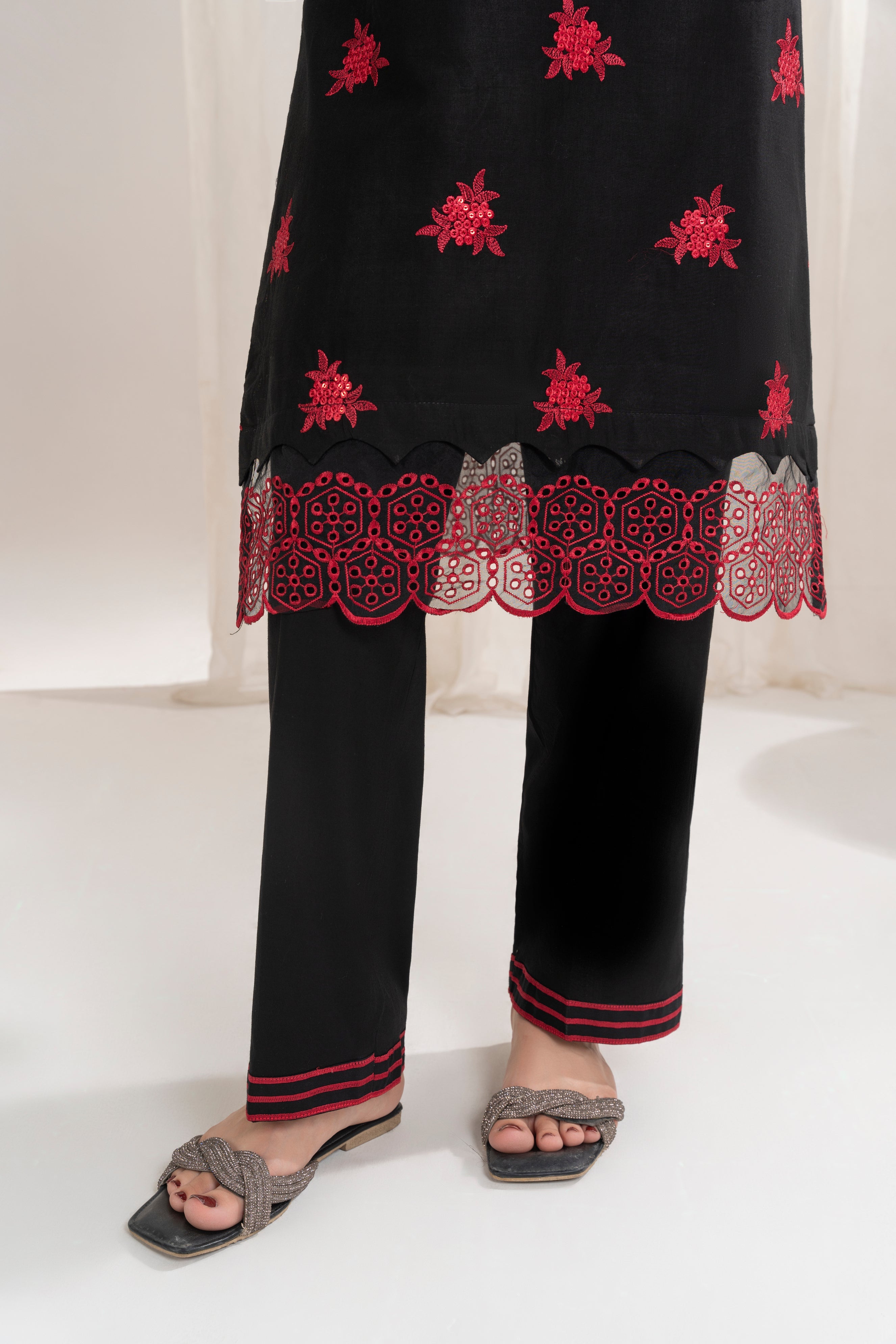 Zoya Zafar Stitched 2 Piece Cotton Collection'2025-Haseens Libas