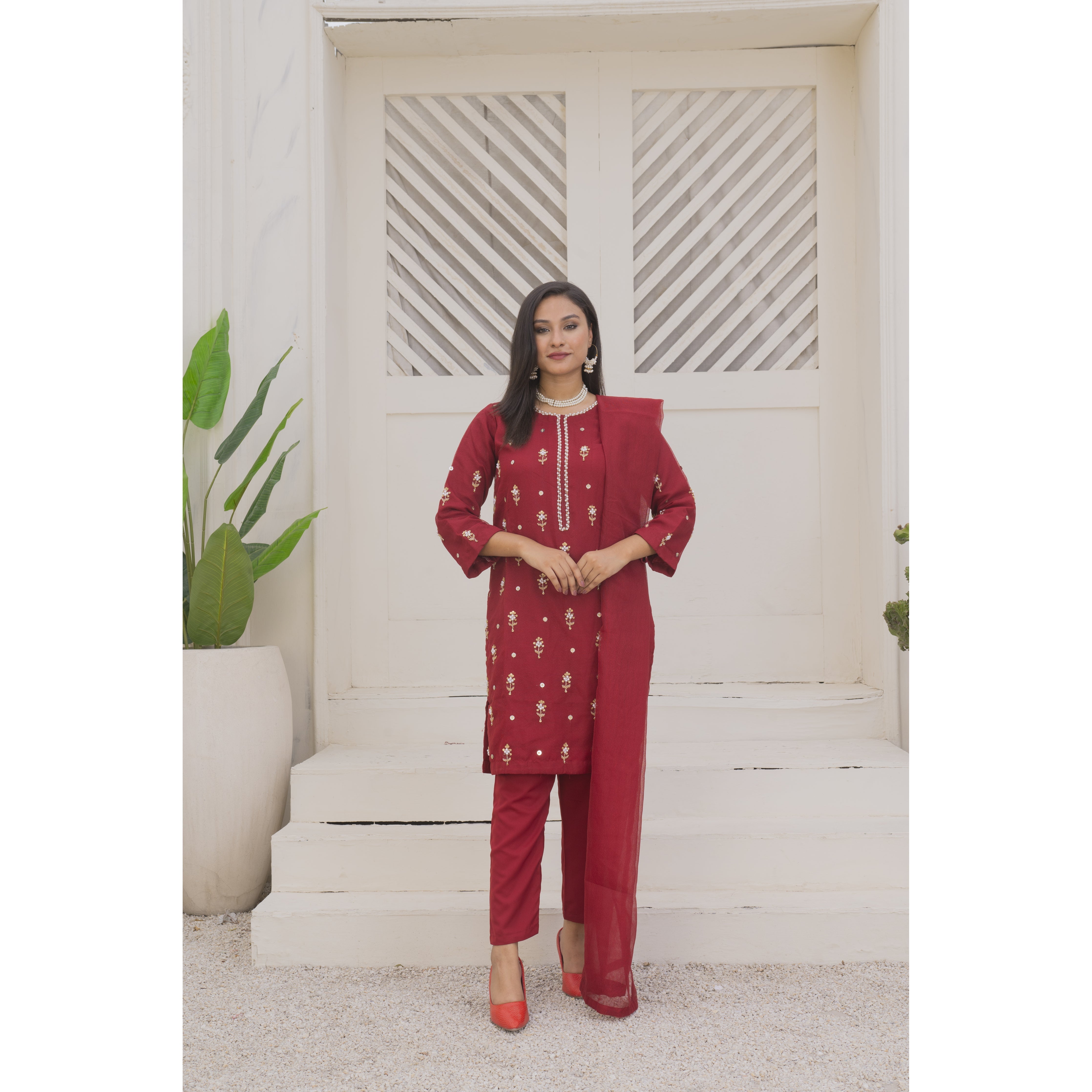 Yaaqot Stitched 3 Piece Winter Collection-Handmade Neckline Stitched 3-pc