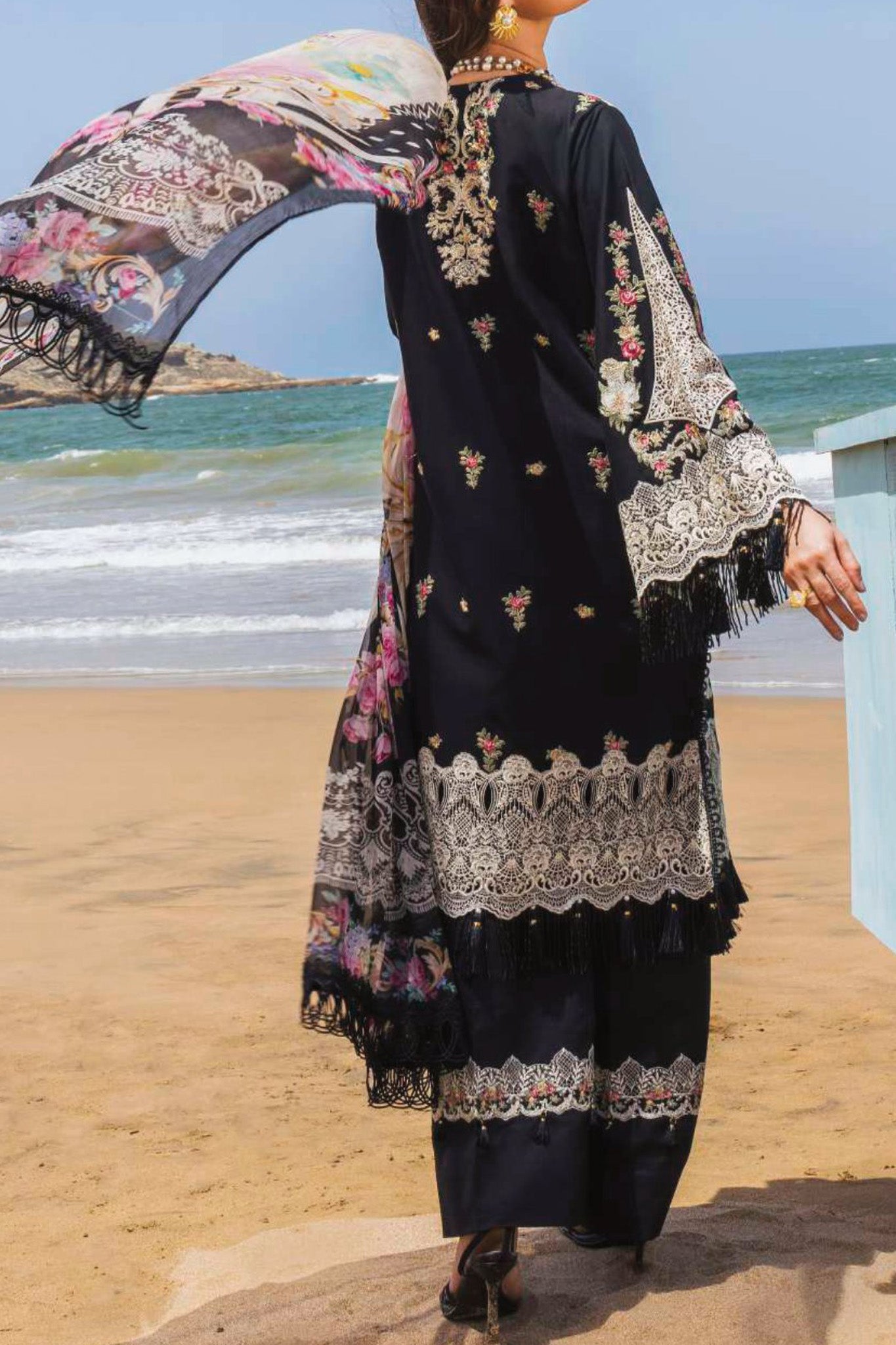 Hai Kuch By Elaf Unstitched 3 Piece Festive Emb Lawn Collection'2024-EHK-09-Nafees