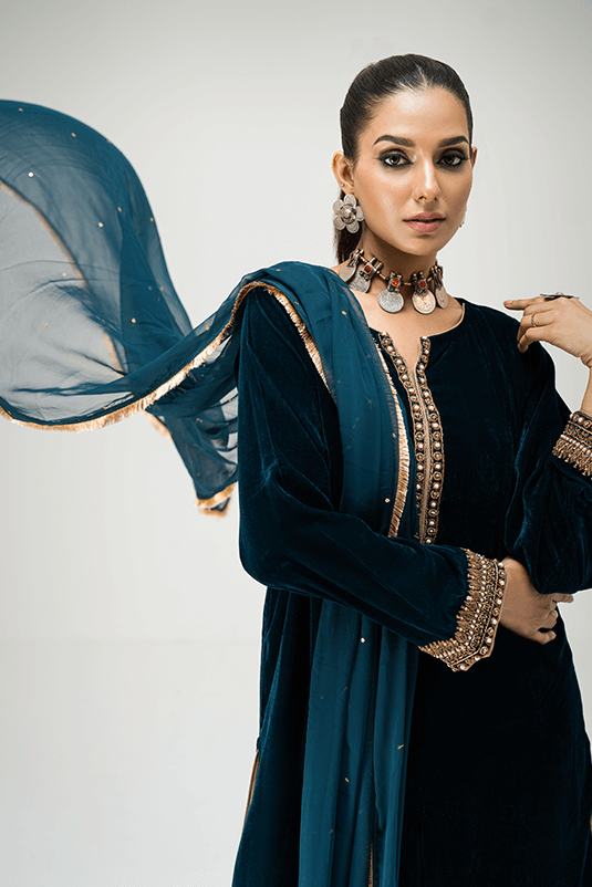 Bagh E Makhmal By Zaaviay Stitched Elmas (Three Piece)