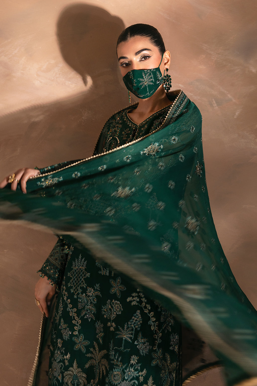 Laconic By Flossie Unstitched 3 Piece Formals Collection'2025-FE - 901 A
