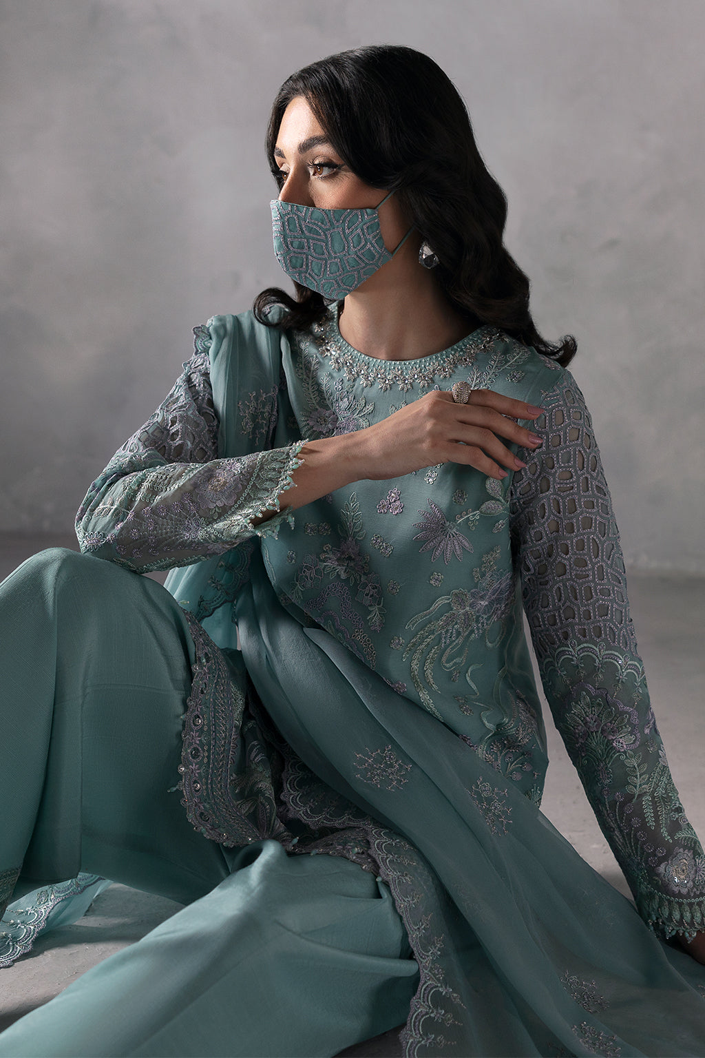 Laconic By Flossie Unstitched 3 Piece Formals Collection'2025-FE - 905 B