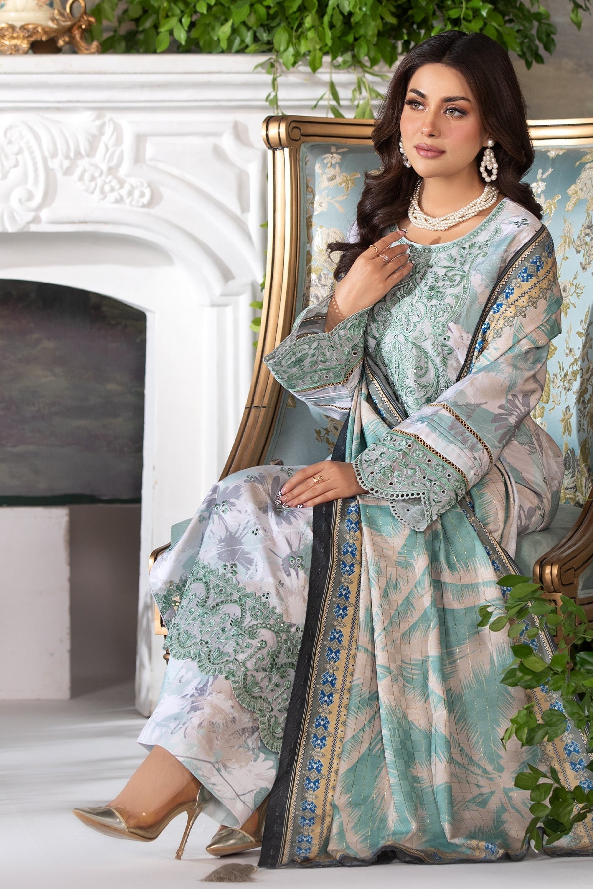 Masakali By Imrozia Stitched 3 Piece Luxe Winter Collection'2025-I.P-83 Mahnoor