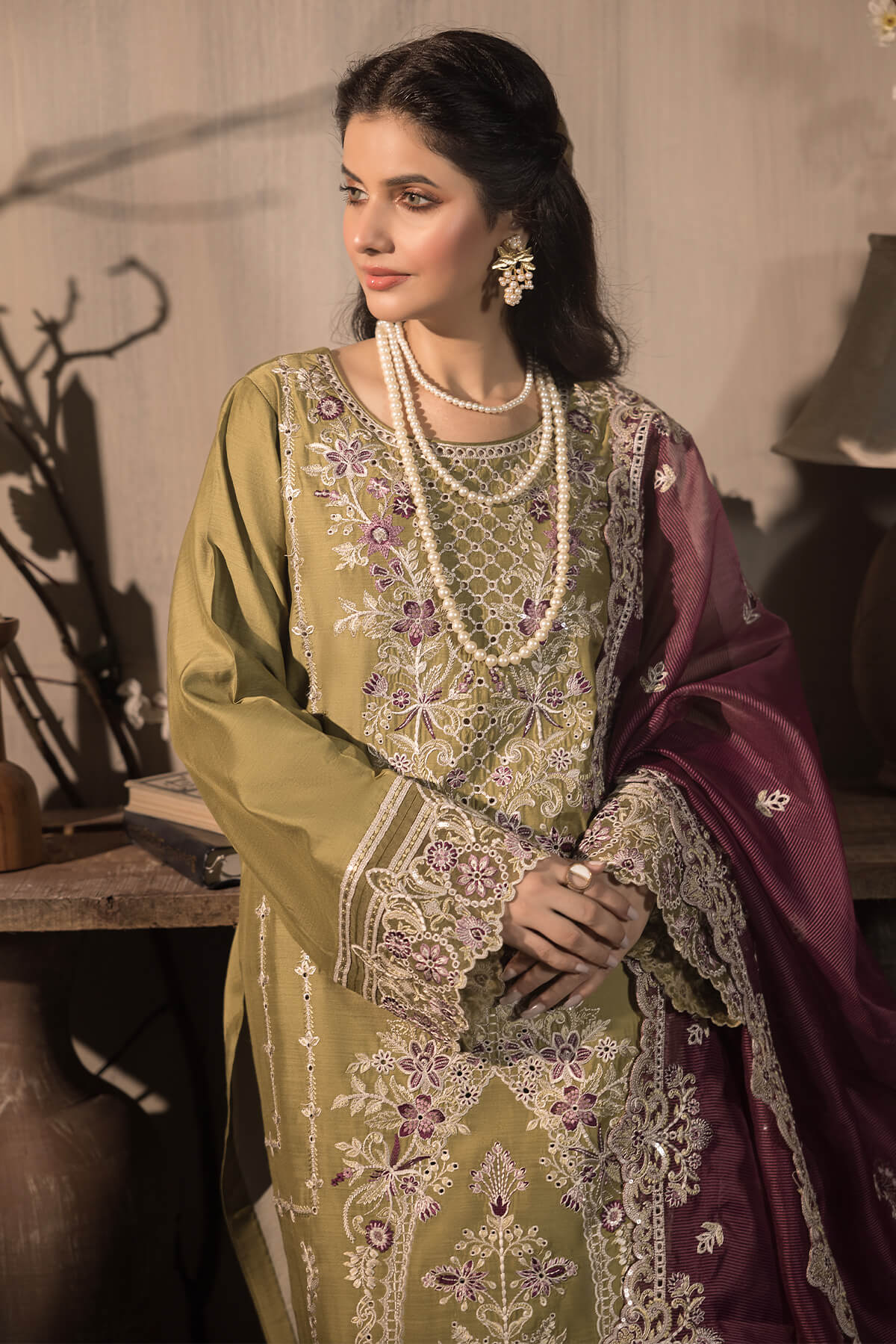 Sehar By Imrozia Stitched 3 Piece Winter Collection'2025-I.P-75 Abroo