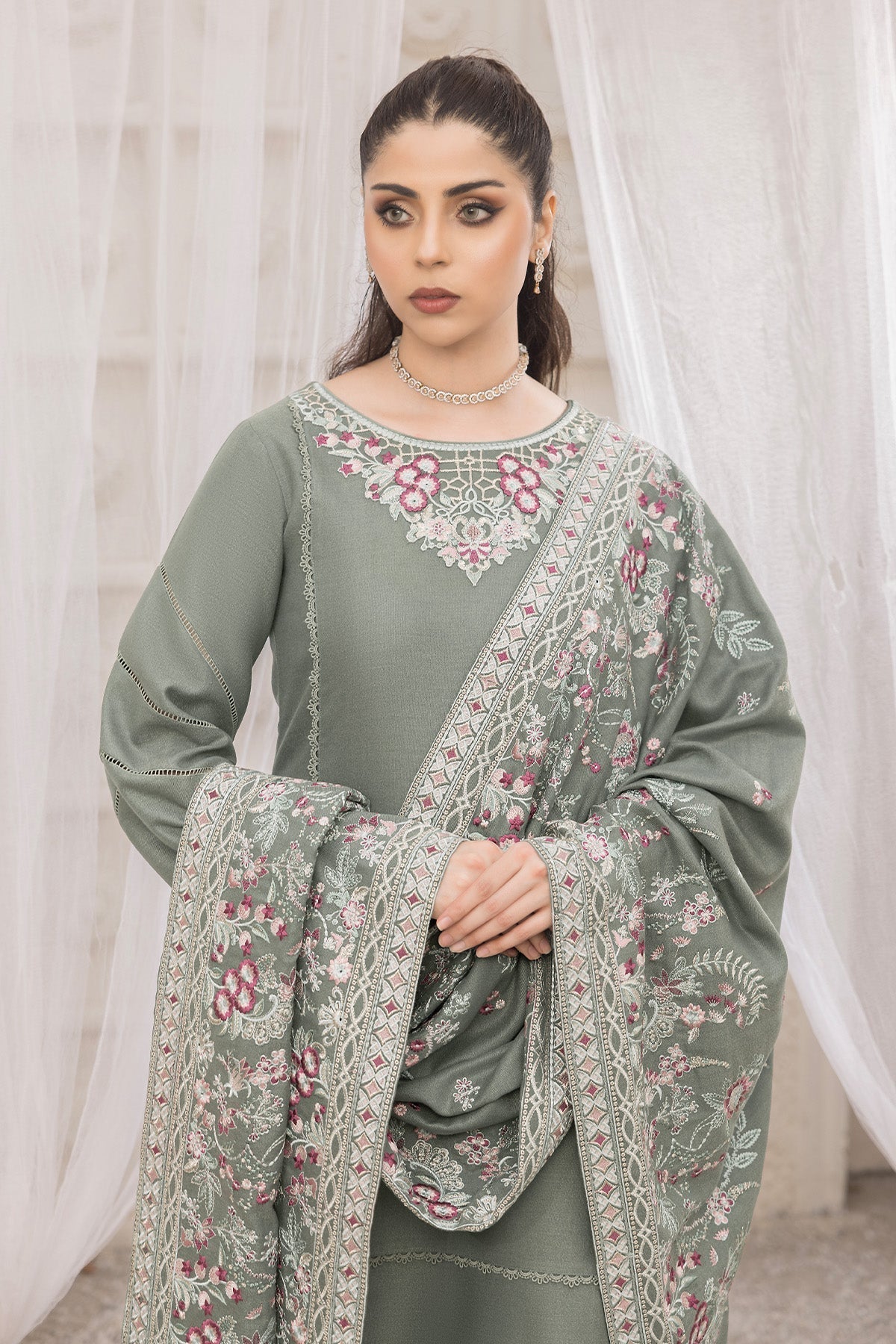 Bella By Imrozia Serene Stitched 3 Piece Winter Collection'2025-I.P-90 Reve