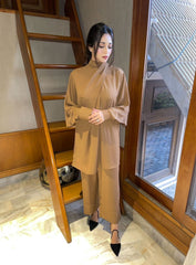 Manahils Stitched Knot Set Camel Brown