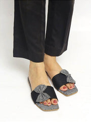 Bustangi Gray Slider