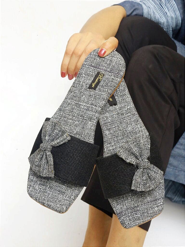 Bustangi Gray Slider