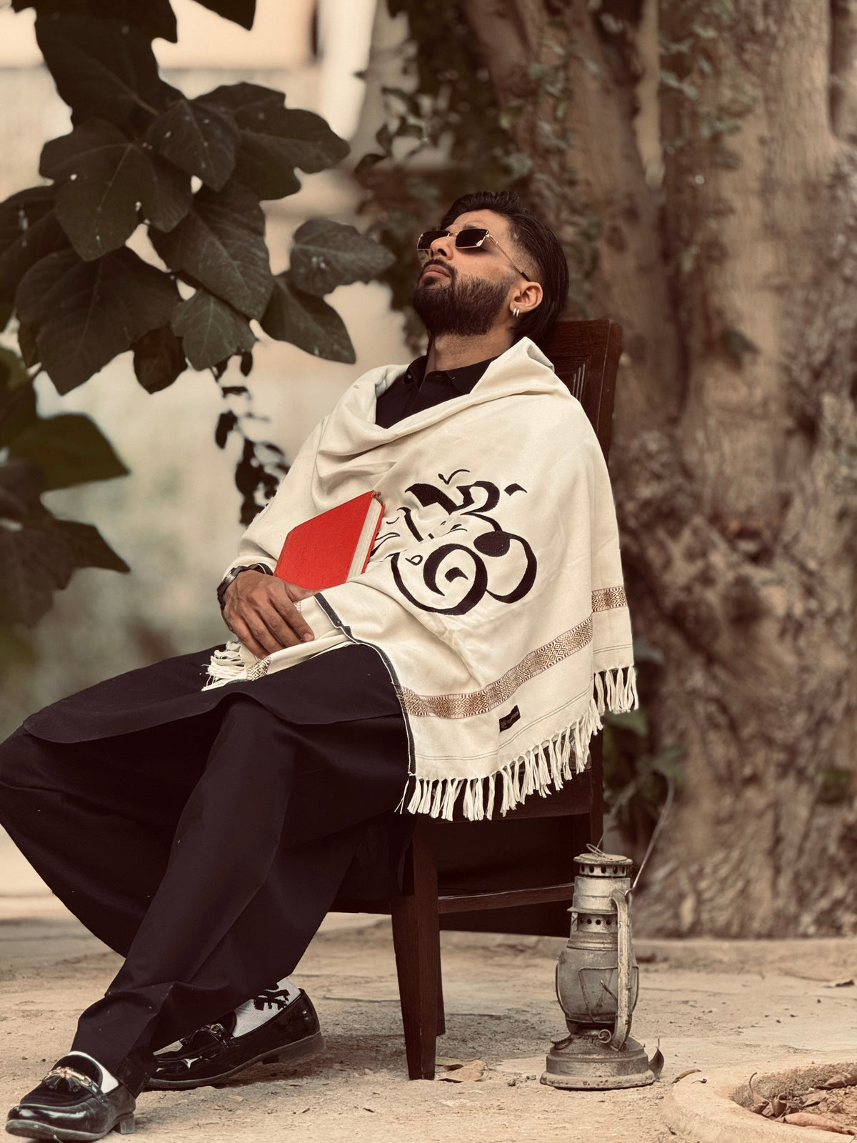 Tng By Md Men Shwal Collection-Majnoon Embroidered Shawl | Boski