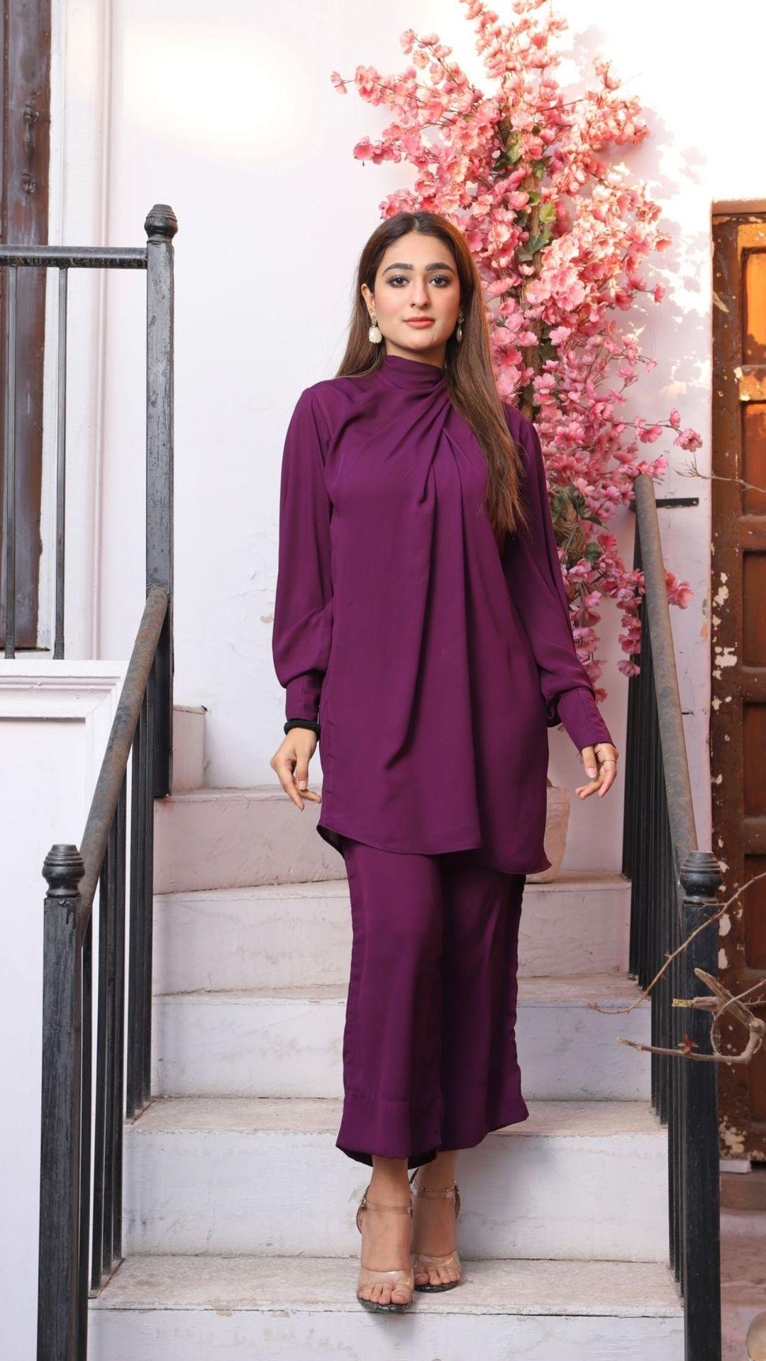 Manahils Stitched Knot Set Purple