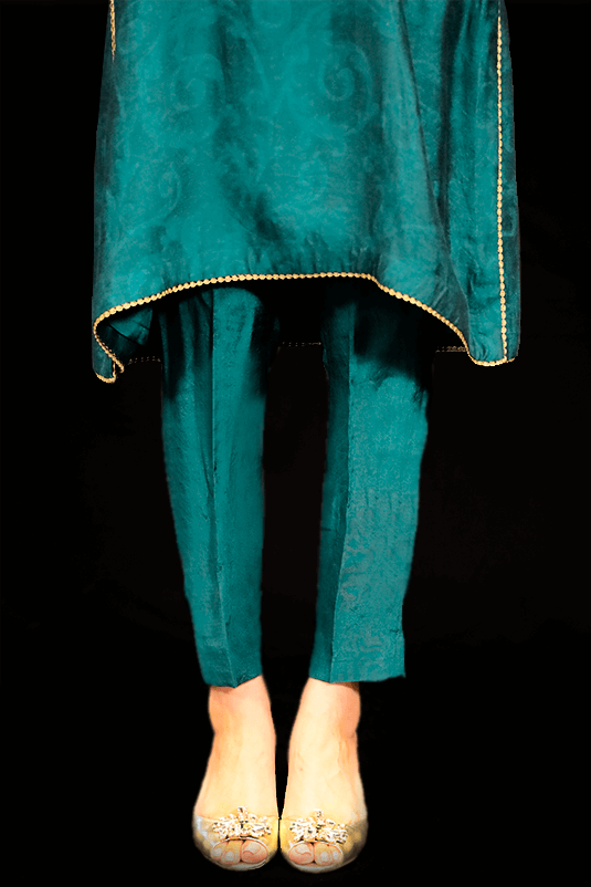 Zaaviay Stitched Eid Collection 2022  Roheen (Two Piece)