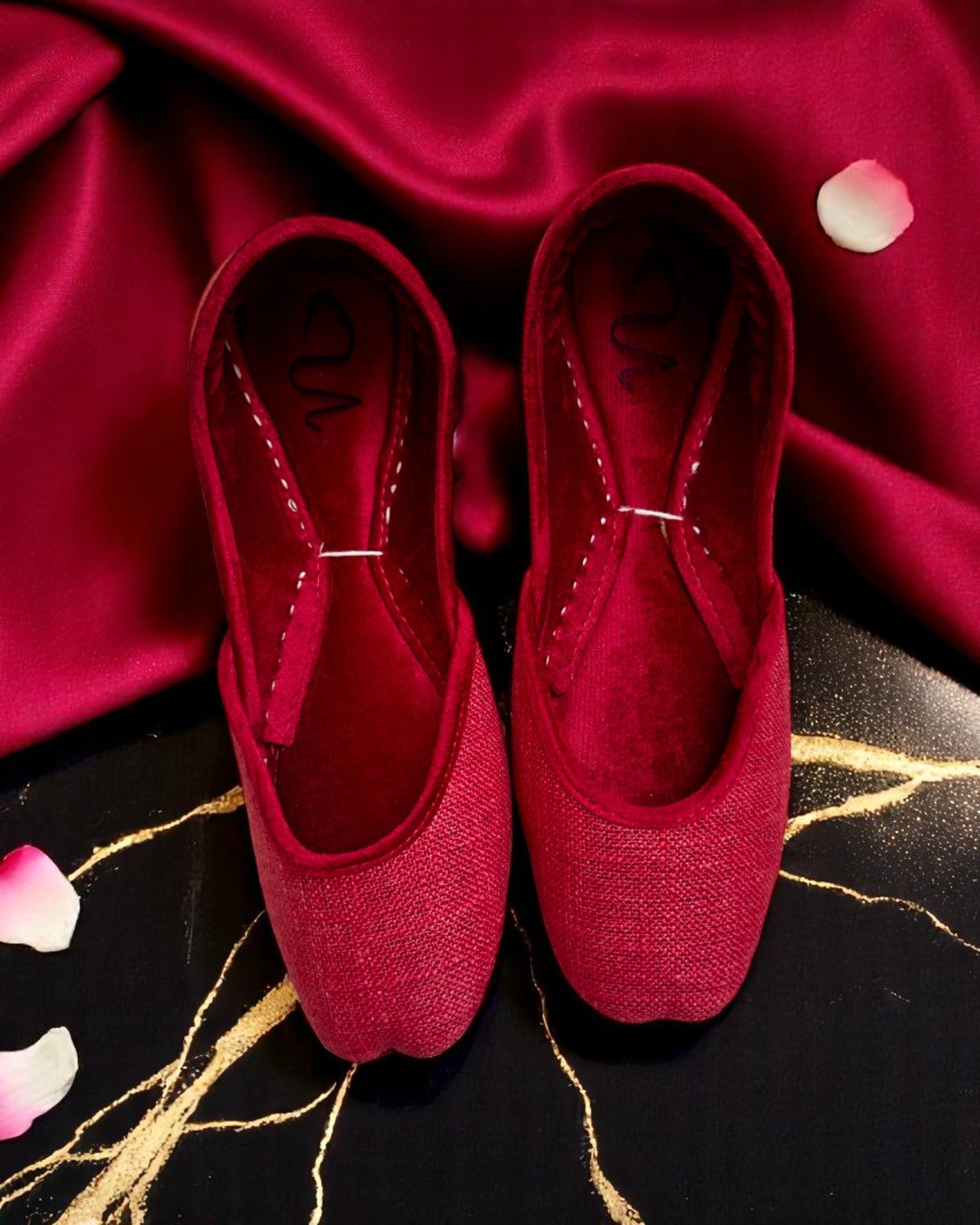 Ujaala Isha - Red Jutti