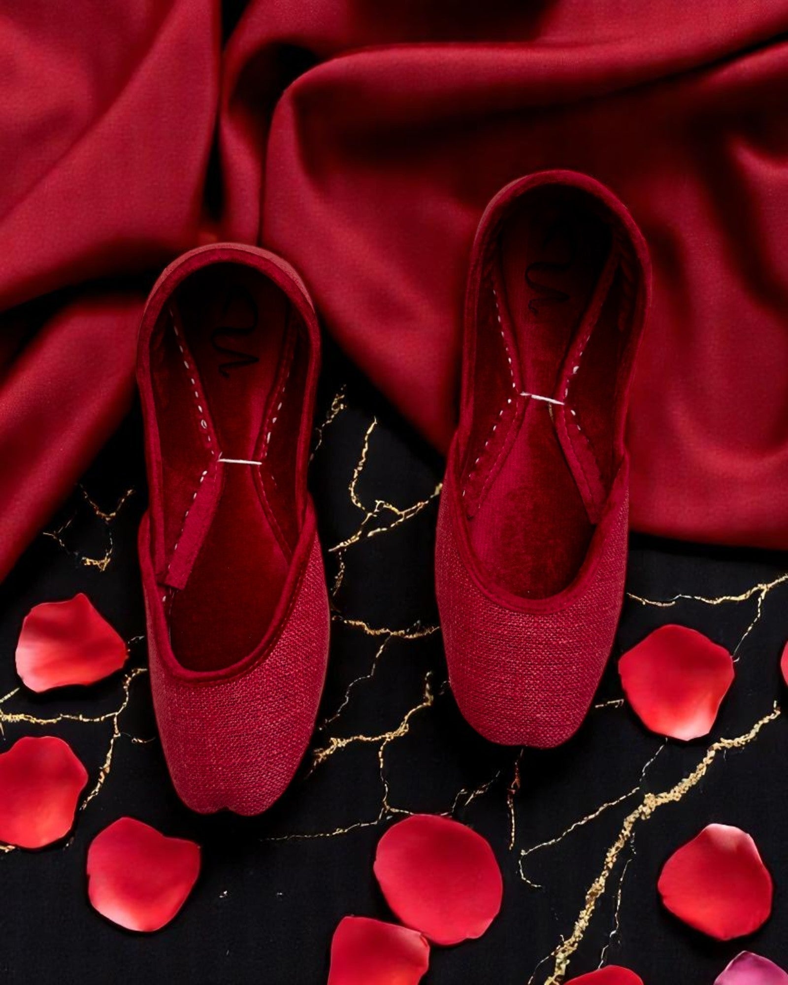 Ujaala Isha - Red Jutti