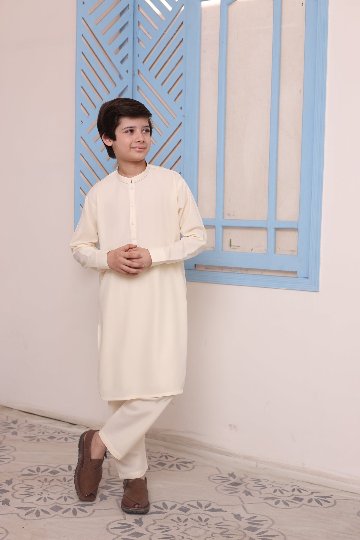 Hassanjee x Shomi